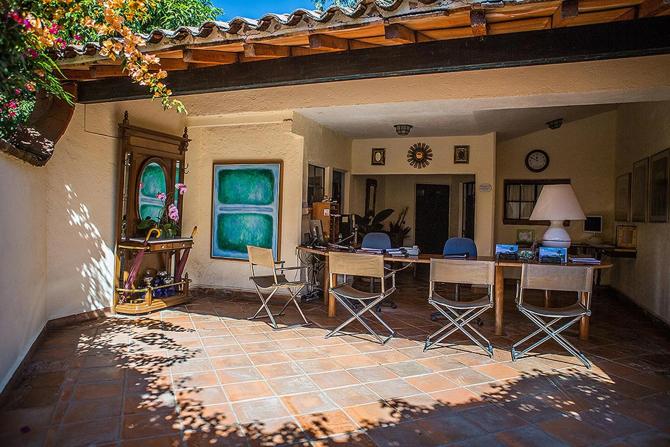 Lobby or reception in Casa Bugambilia, Un Pequeño Hotel en Tepoztlán