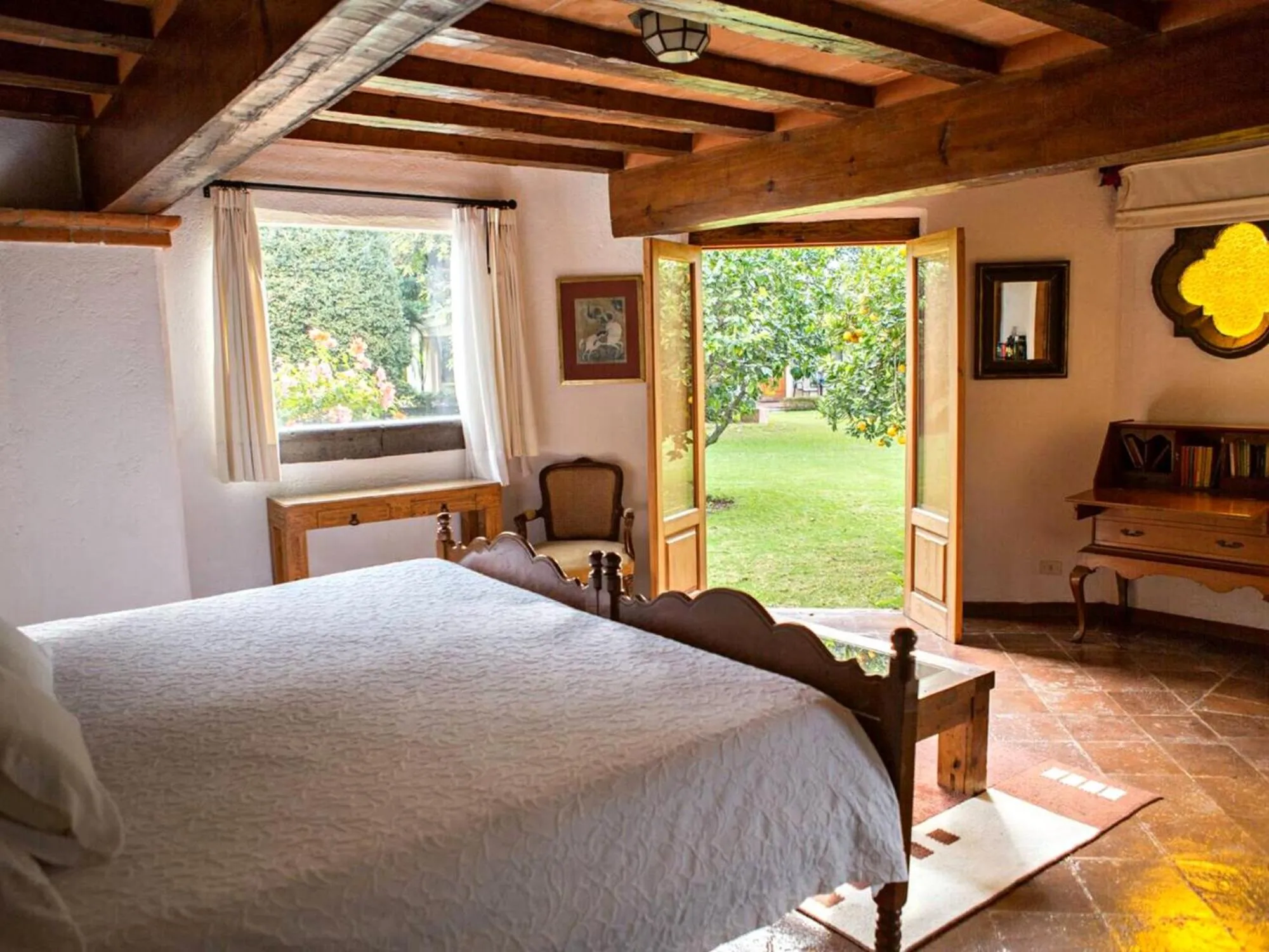Bedroom, Bed in Casa Bugambilia, Un Pequeño Hotel en Tepoztlán