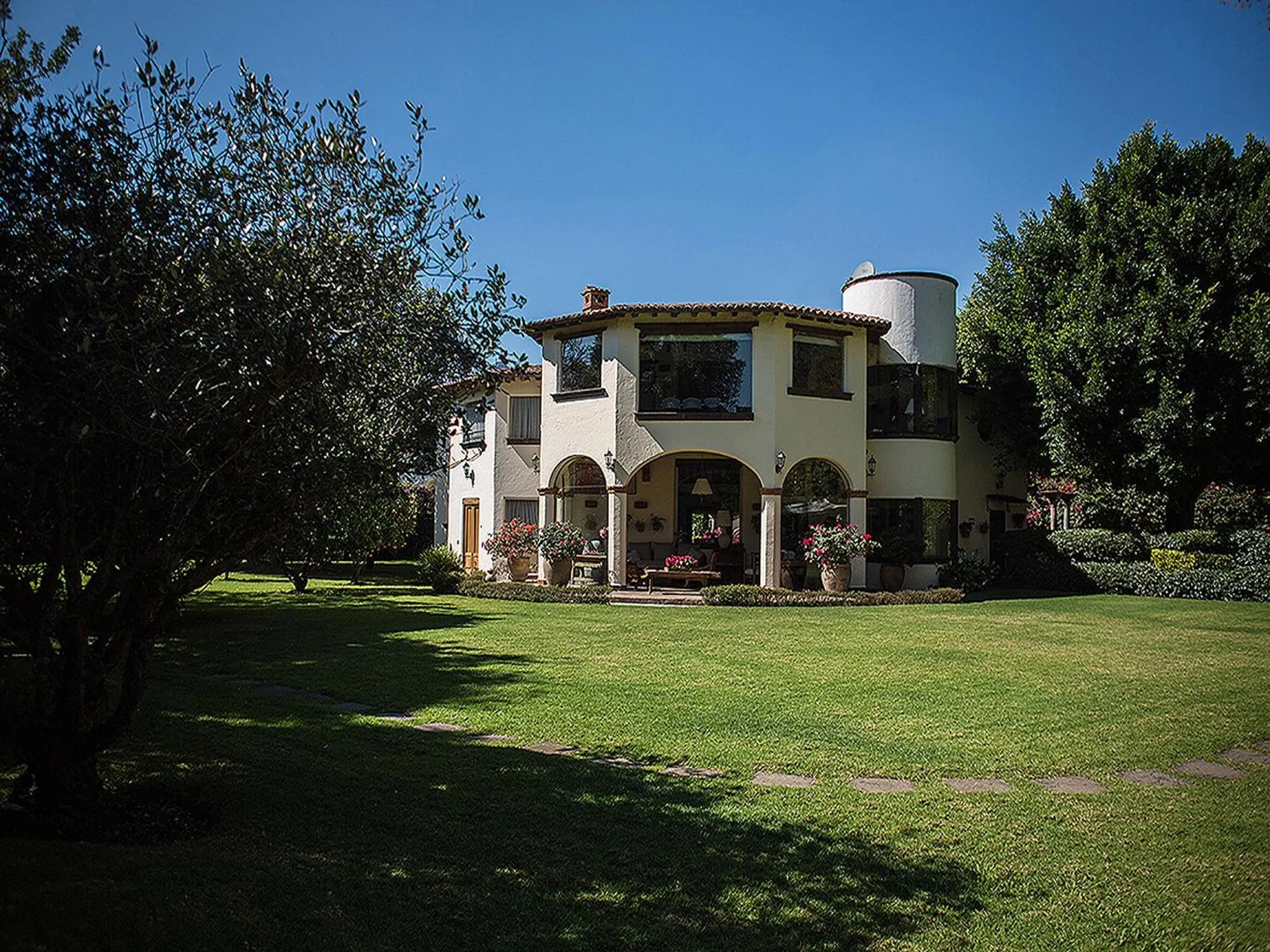 Property building in Casa Bugambilia, Un Pequeño Hotel en Tepoztlán