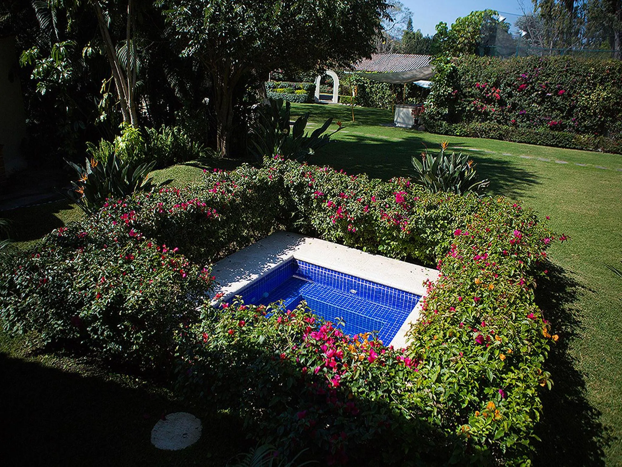 Hot Tub in Casa Bugambilia, Un Pequeño Hotel en Tepoztlán