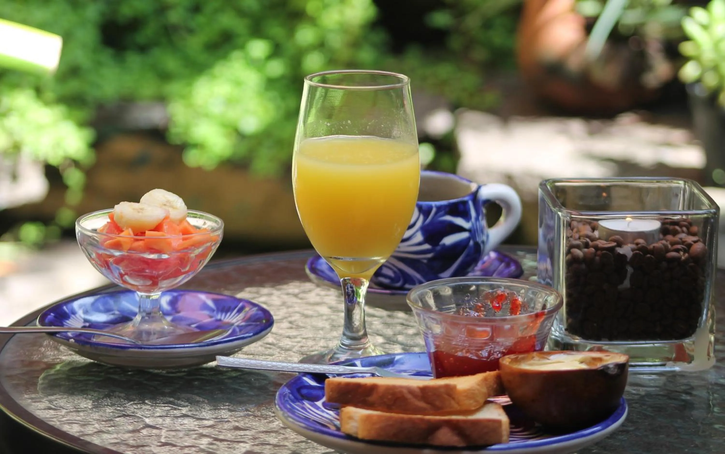 Restaurant/places to eat in Hotel La Posada del Angel