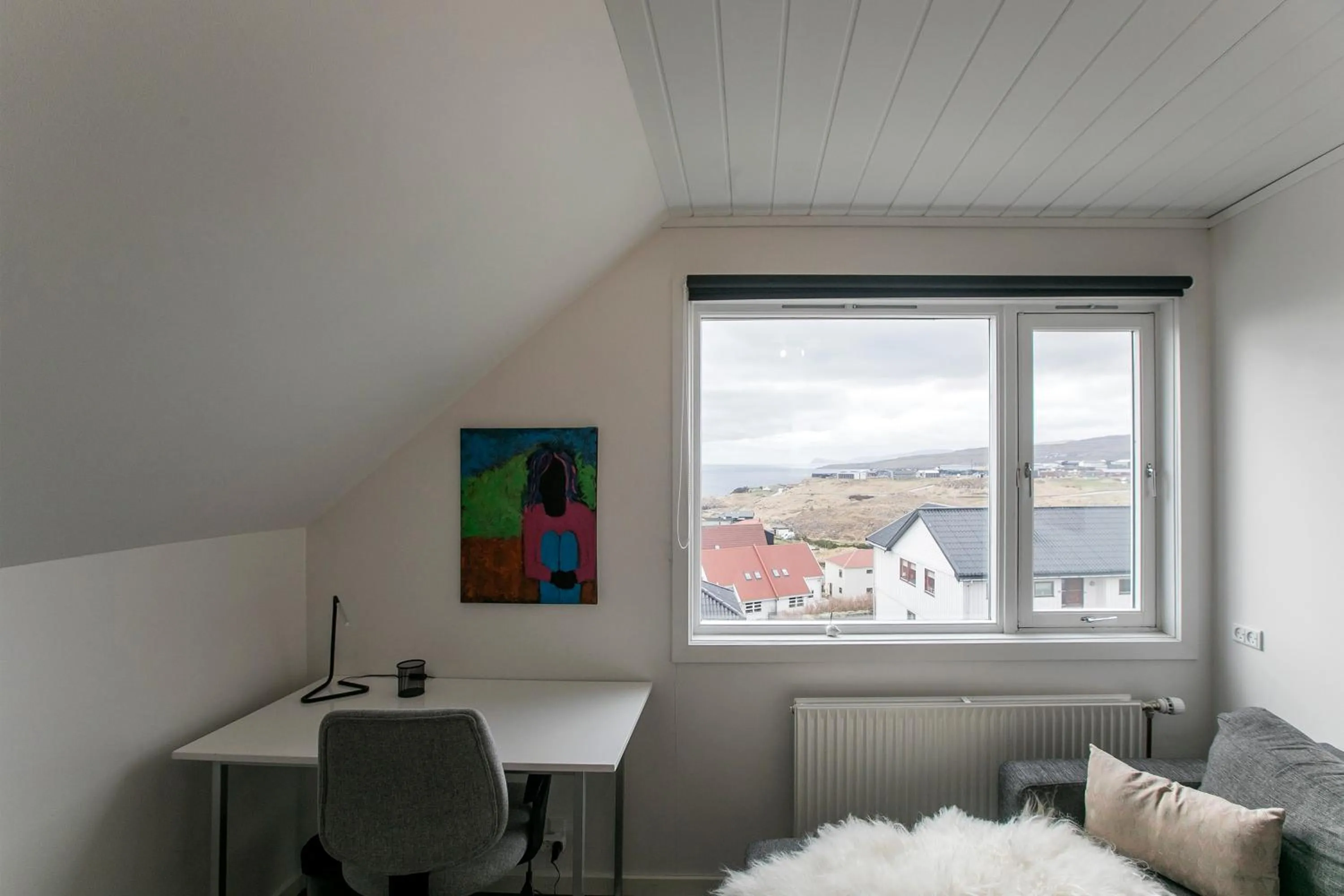 Seating area in FaroeGuide