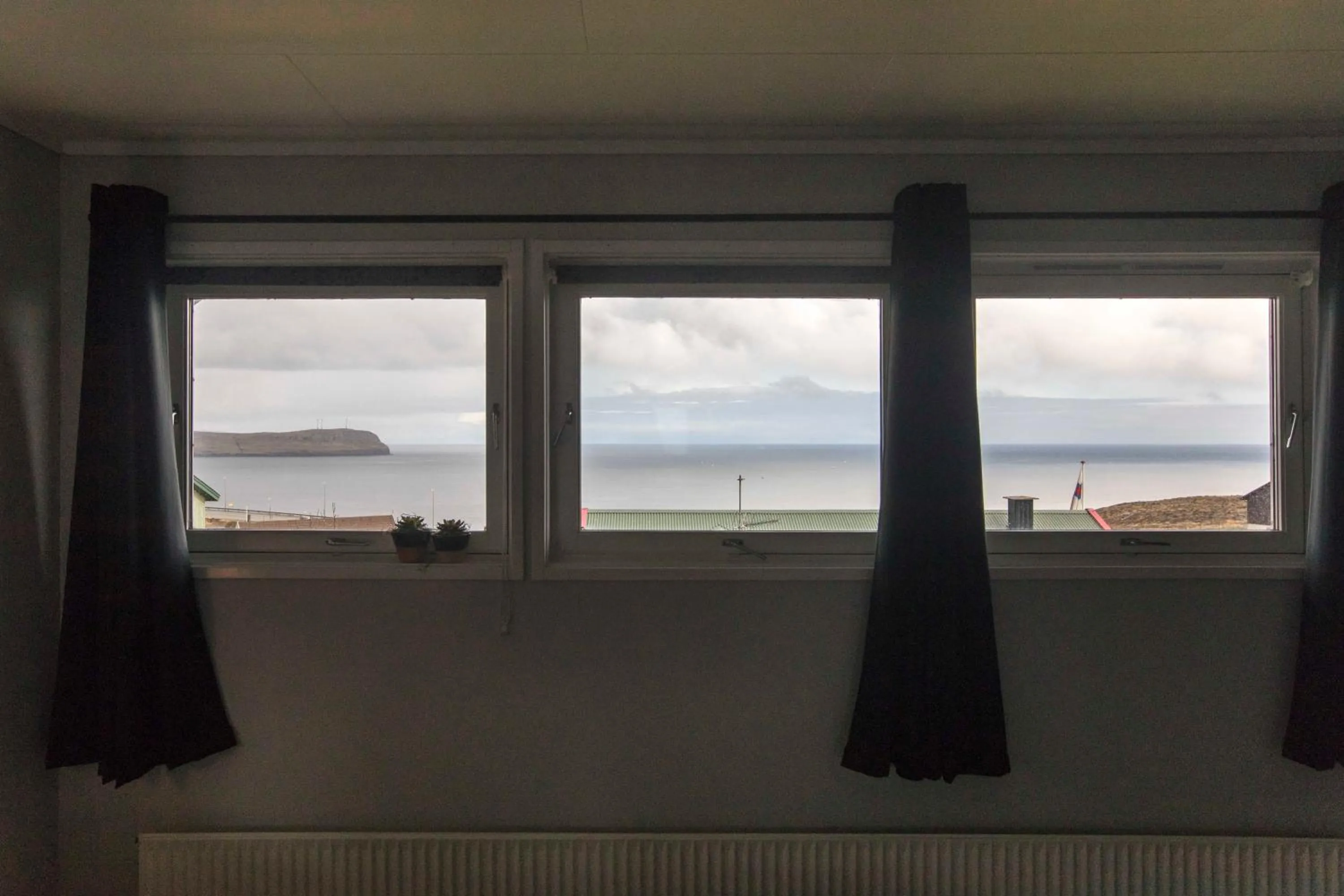 Sea view in FaroeGuide