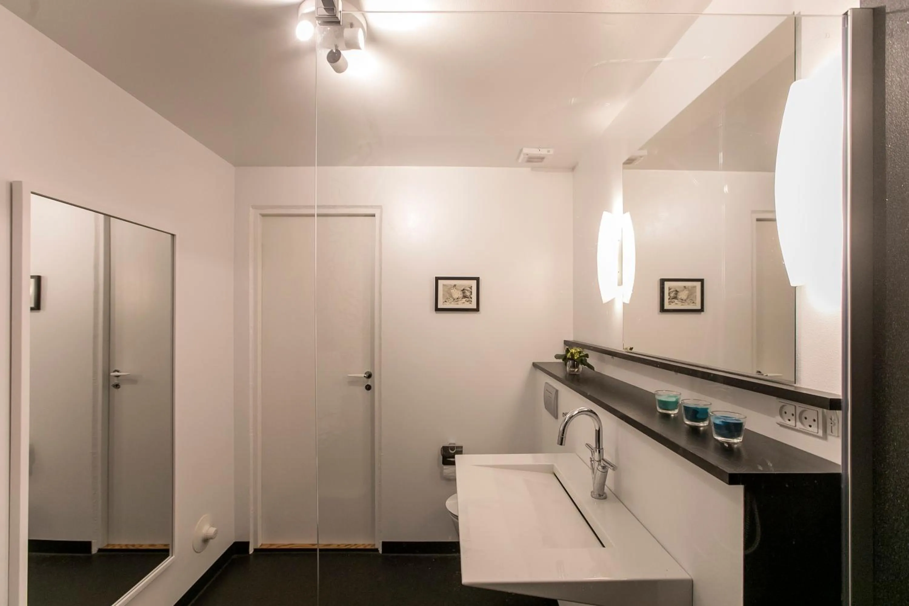 Bathroom in FaroeGuide