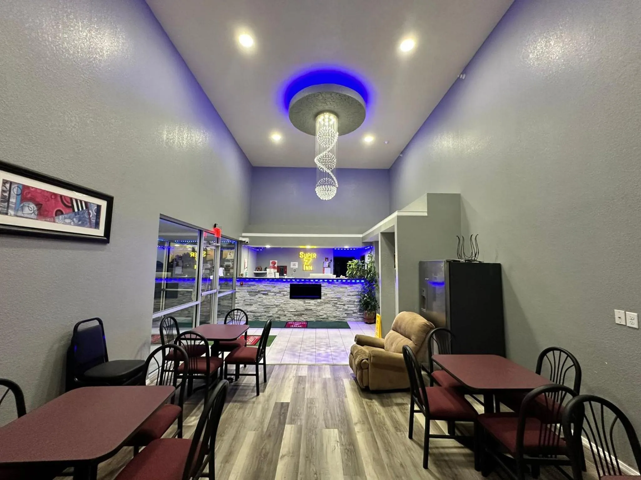 Seating area in Super 7 Inn Tecumseh