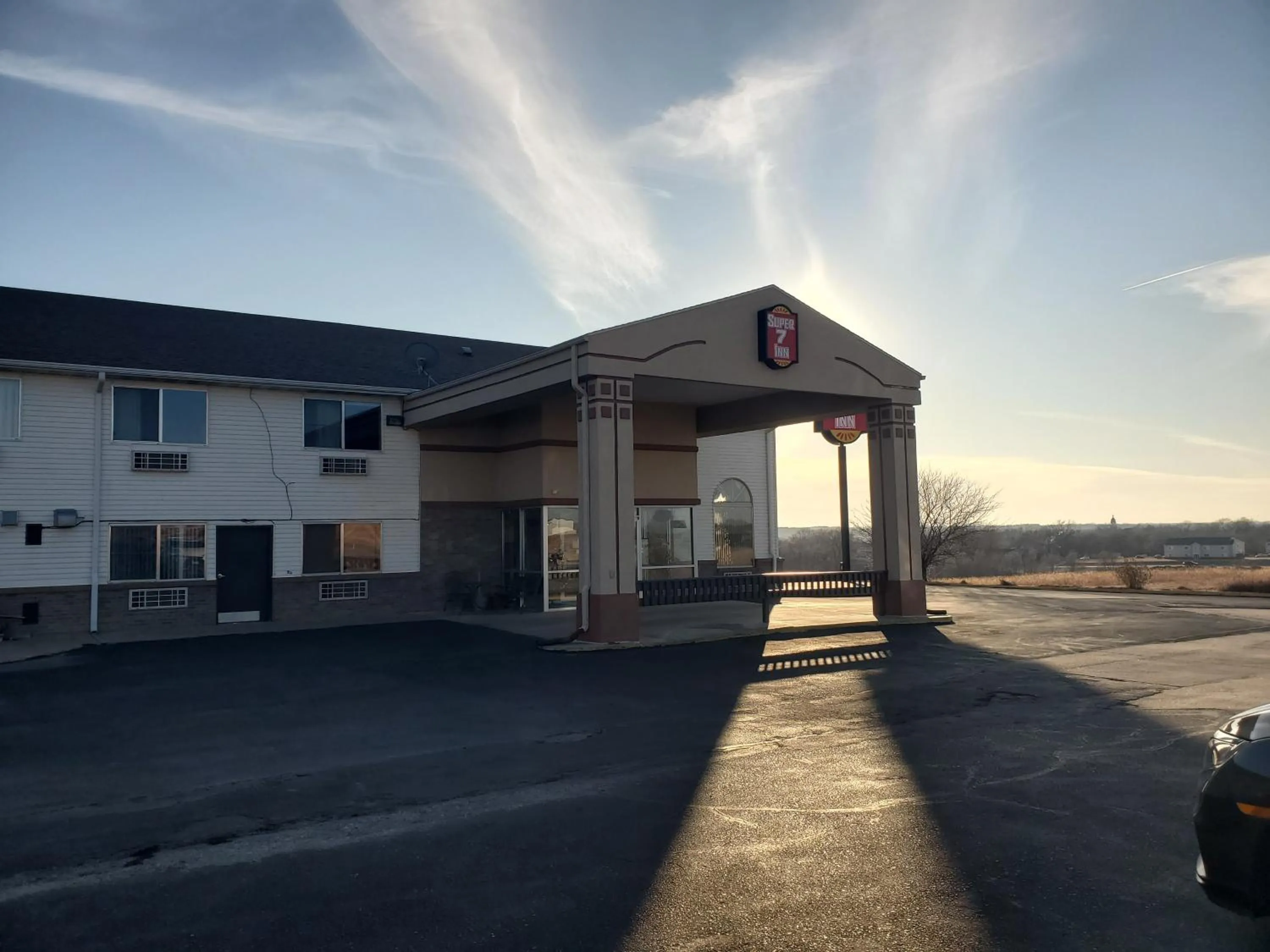 Property building in Super 7 Inn Tecumseh