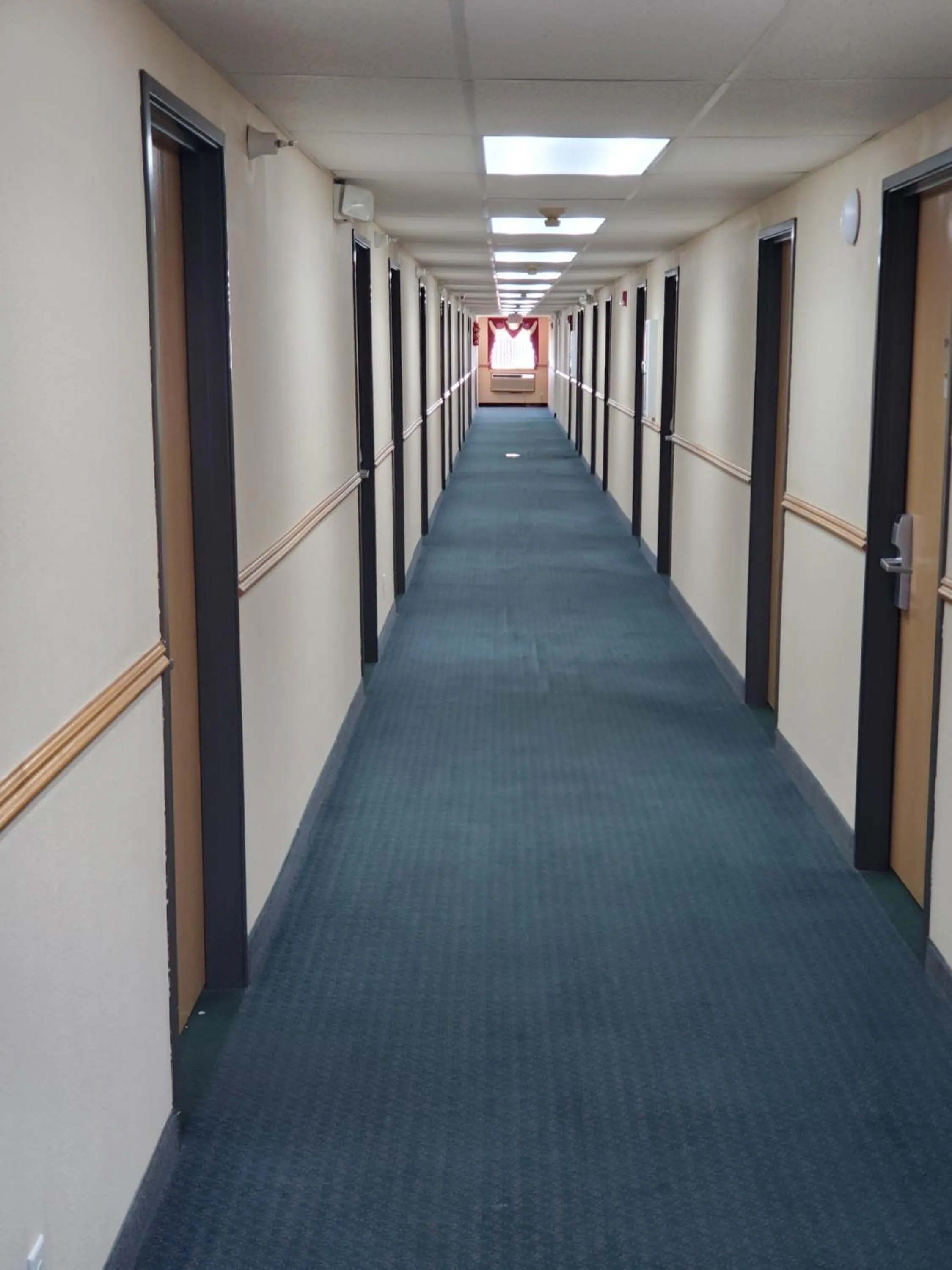 Lobby or reception in Super 7 Inn Tecumseh