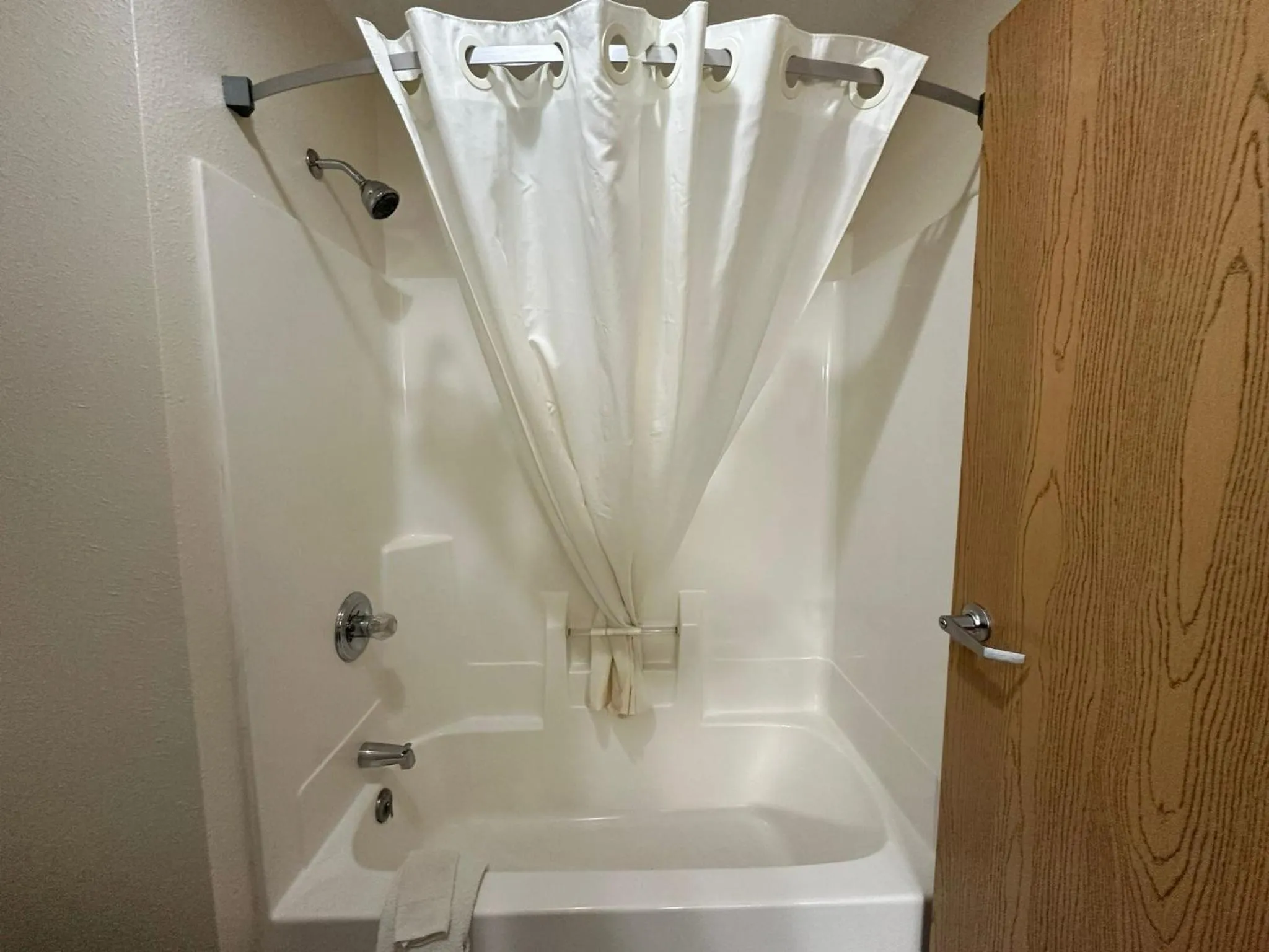 Bathroom in Super 7 Inn Tecumseh