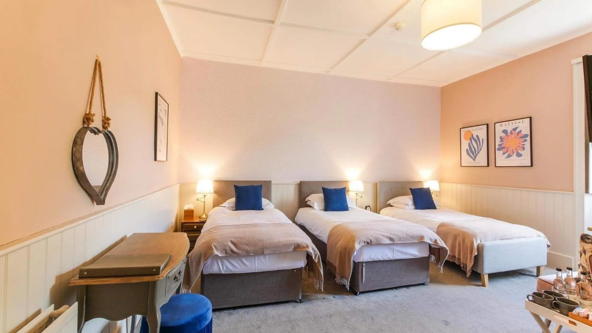 Bed in The Greenhead Hotel