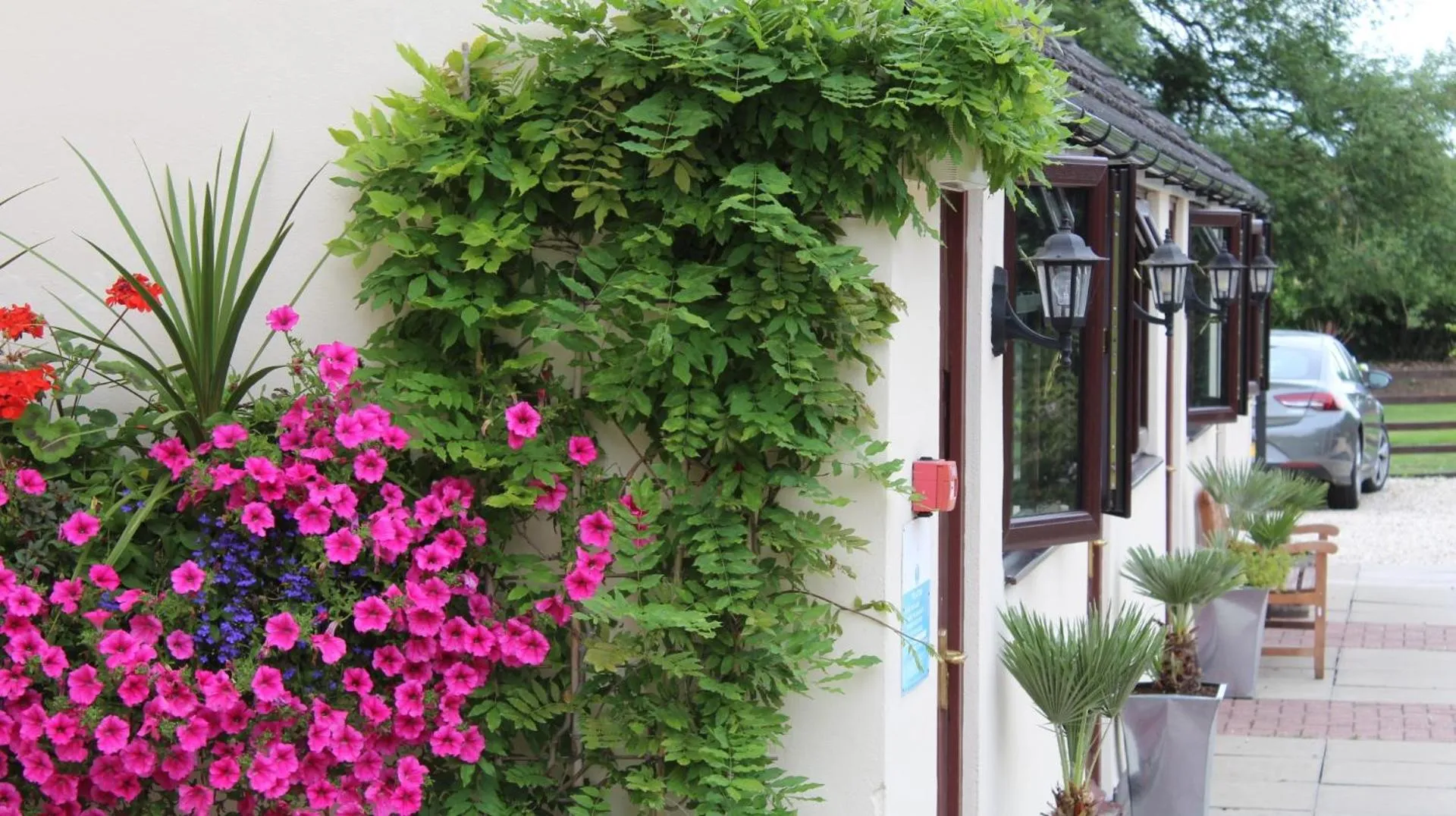 Facade/entrance in Hope Orchard En-Suite Rooms
