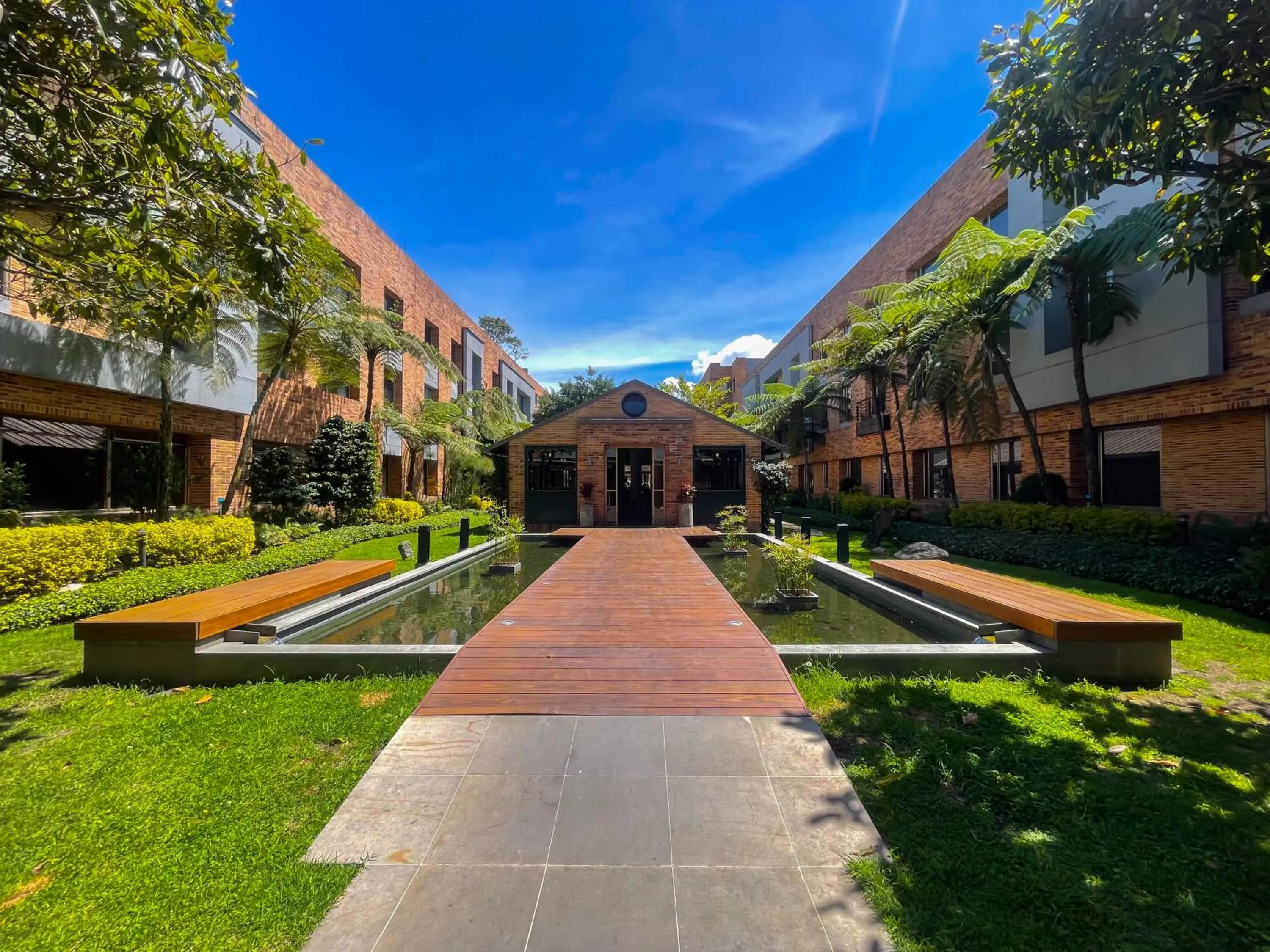 Restaurant/places to eat in Hotel Habitel Prime