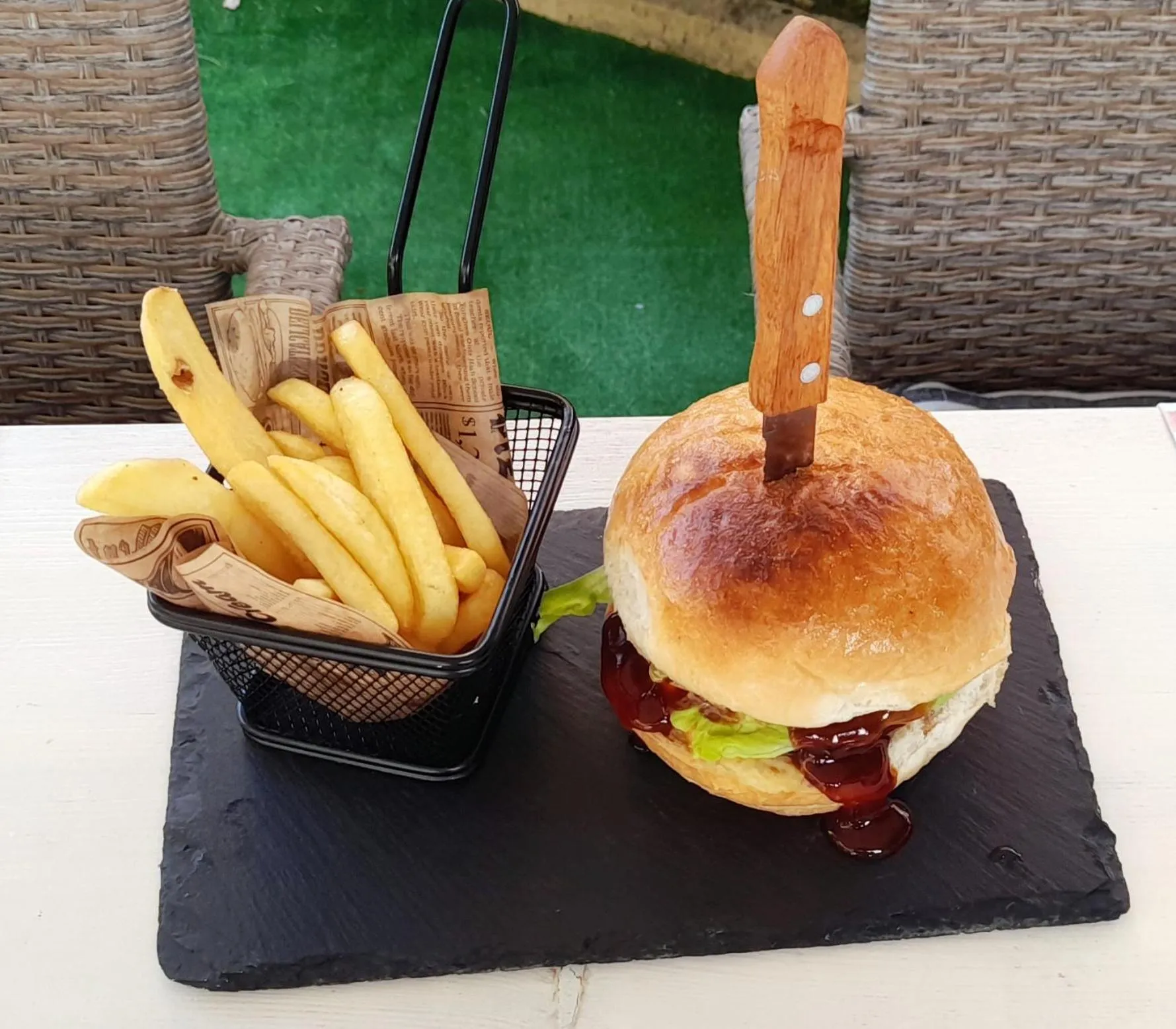 Restaurant/places to eat in Family Hotel Saga