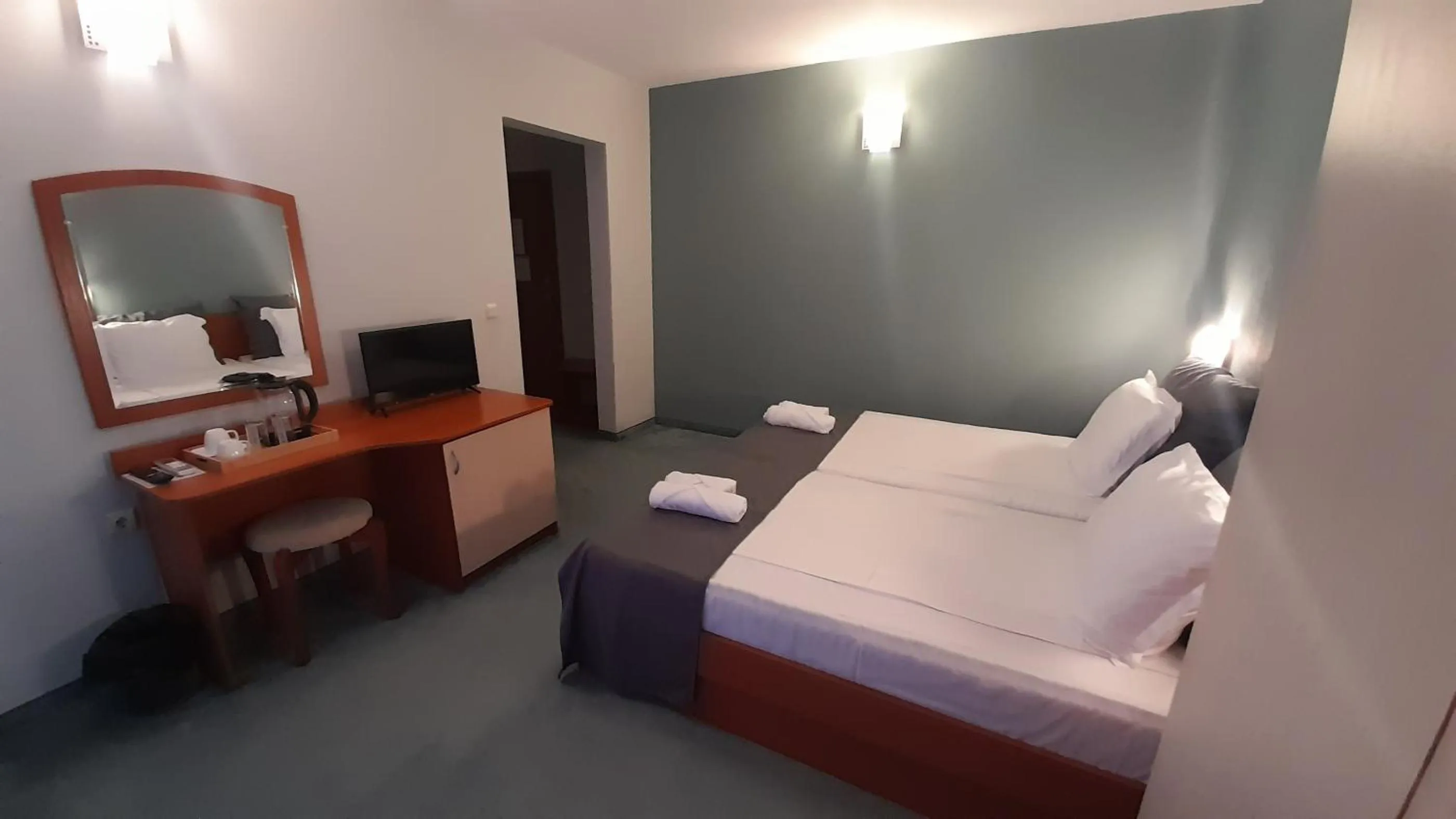 Photo of the whole room, Bed in Family Hotel Saga