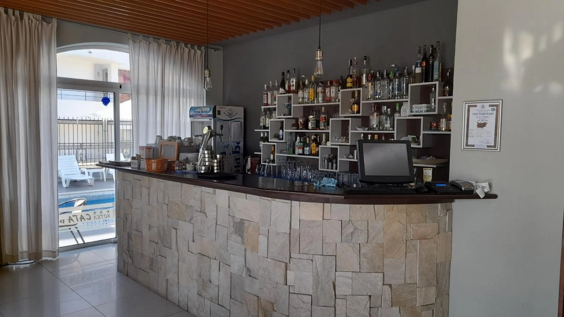 Restaurant/places to eat in Family Hotel Saga