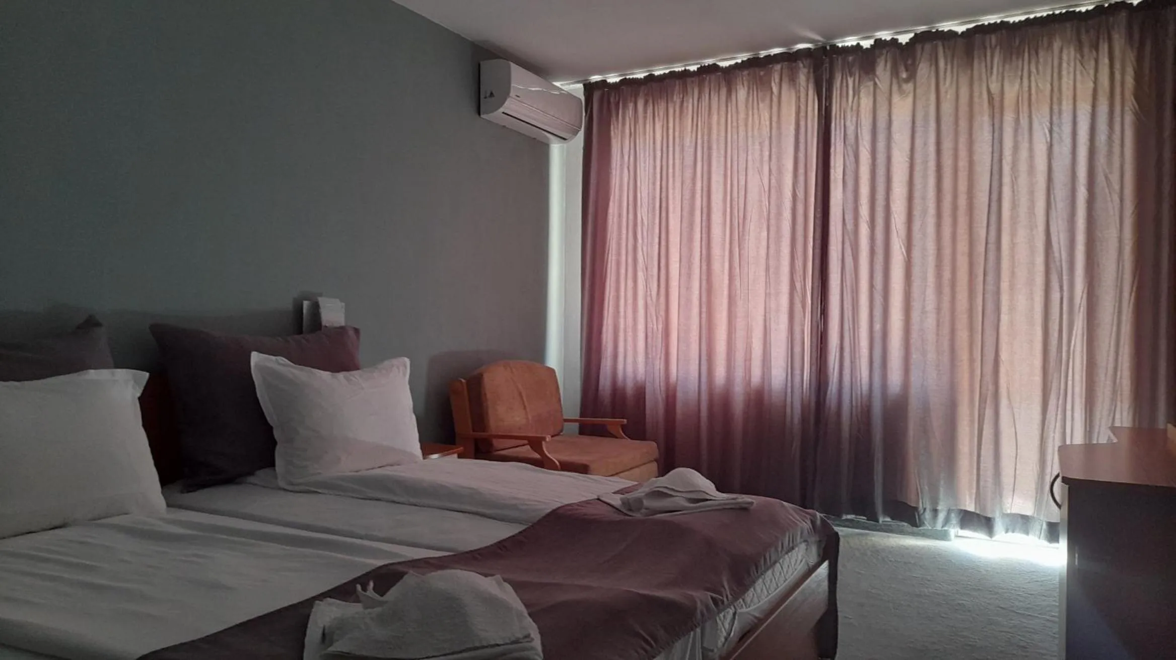 Bed in Family Hotel Saga