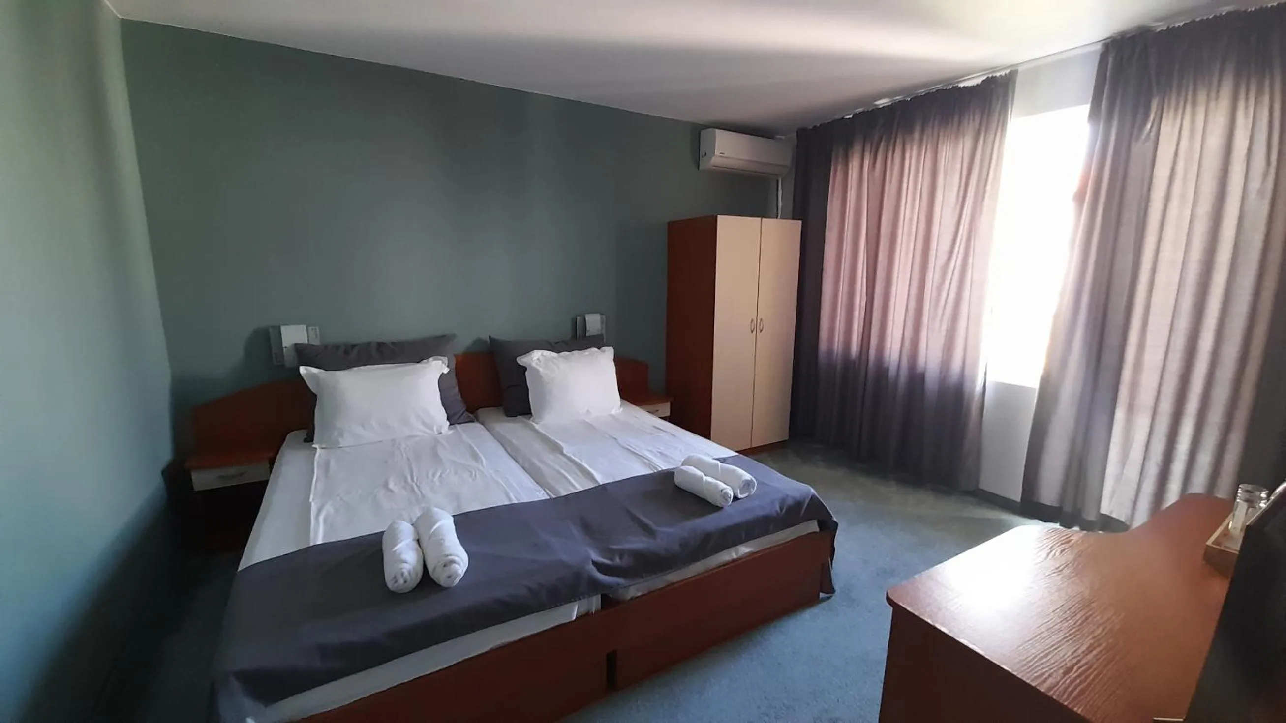 Bed in Family Hotel Saga