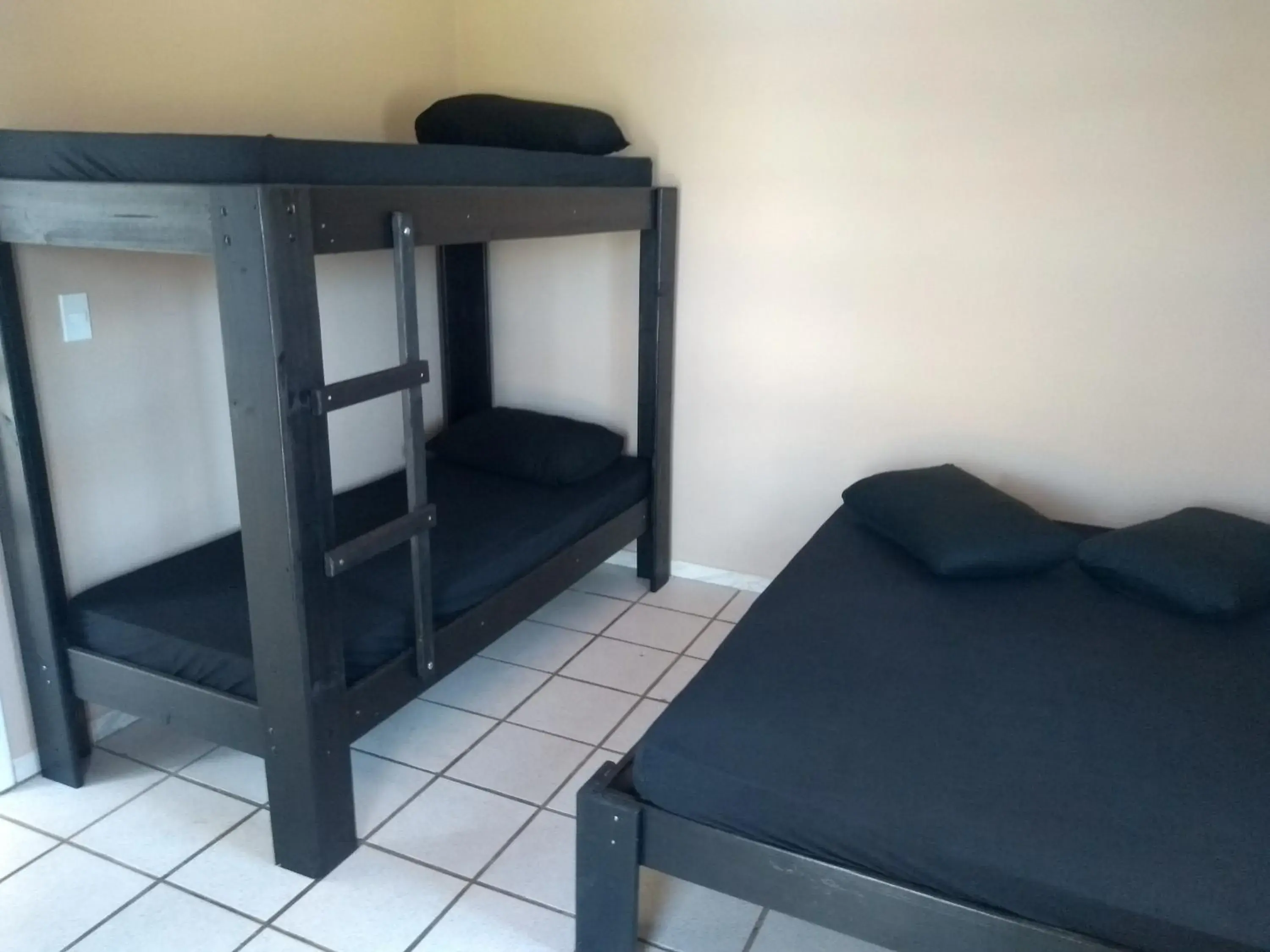 Economy Quadruple Room with Shared Bathroom in Pousada Toca Do Raul Economy Quadruple Room with Shared Bathroom in Pousada Toca Do Raul