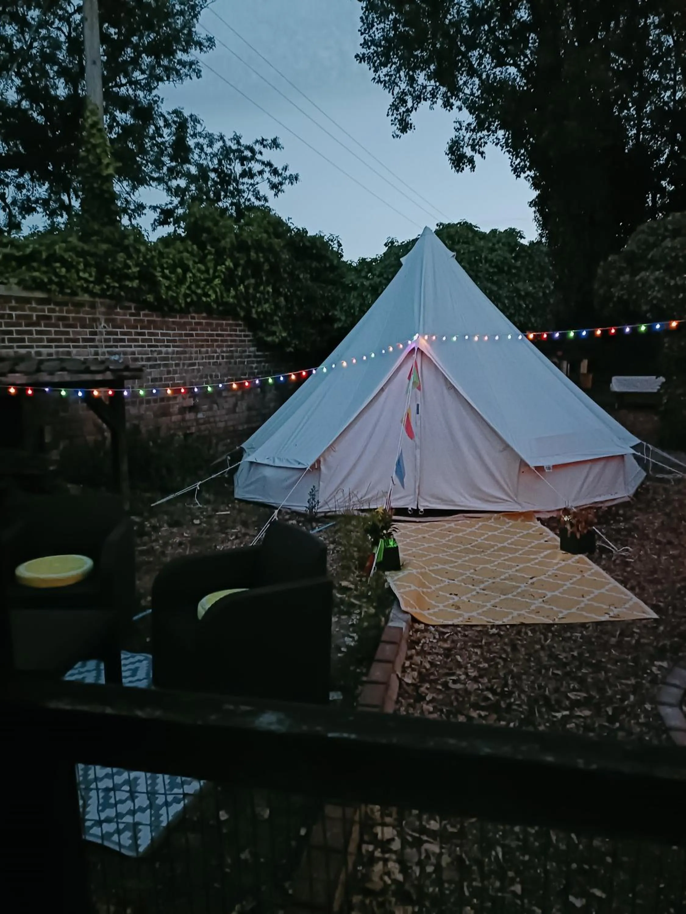 The White Dove Bed and Breakfast with Glamping Newark showground