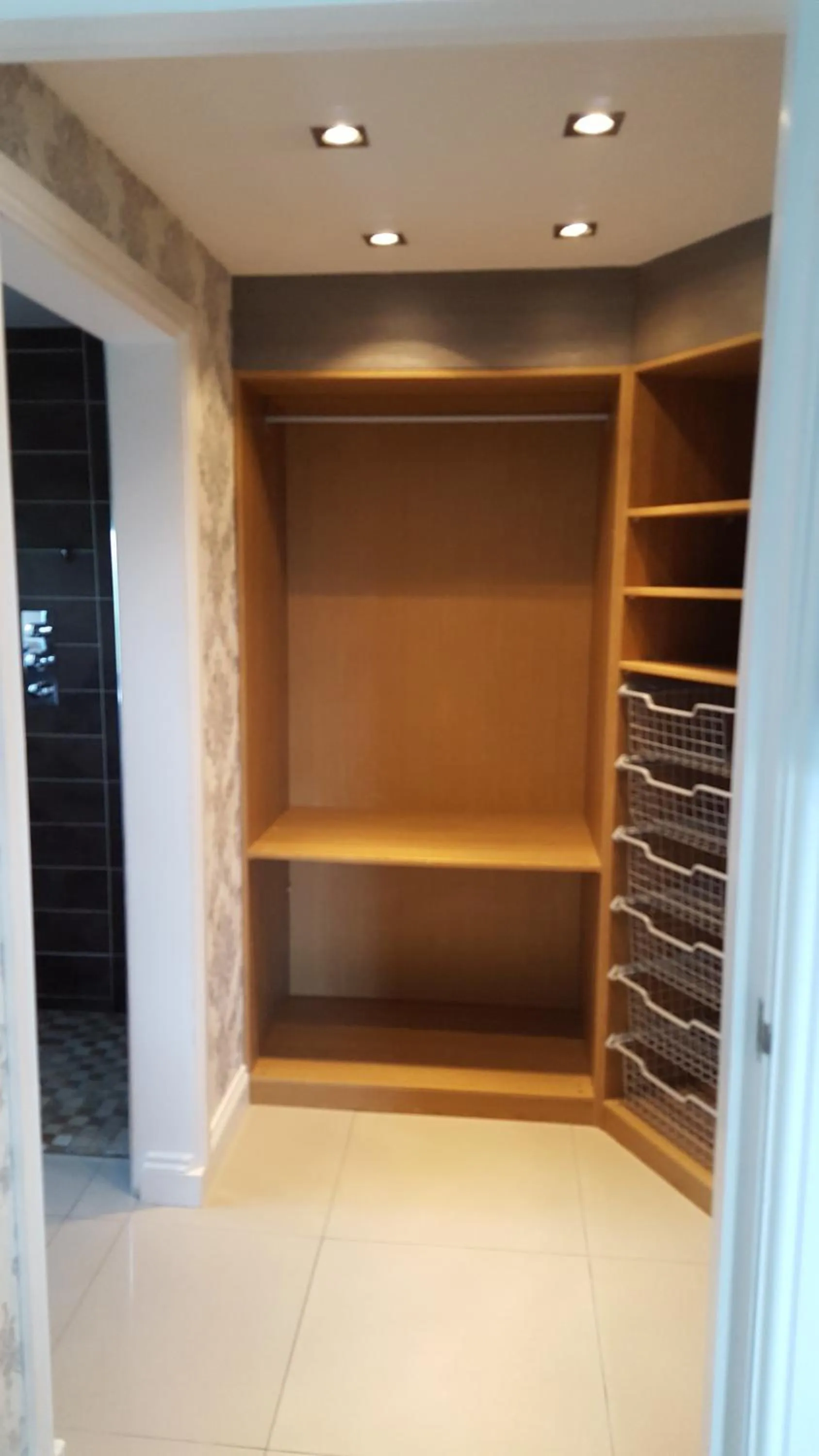 Bathroom in The White Dove Bed and Breakfast with Glamping Newark showground