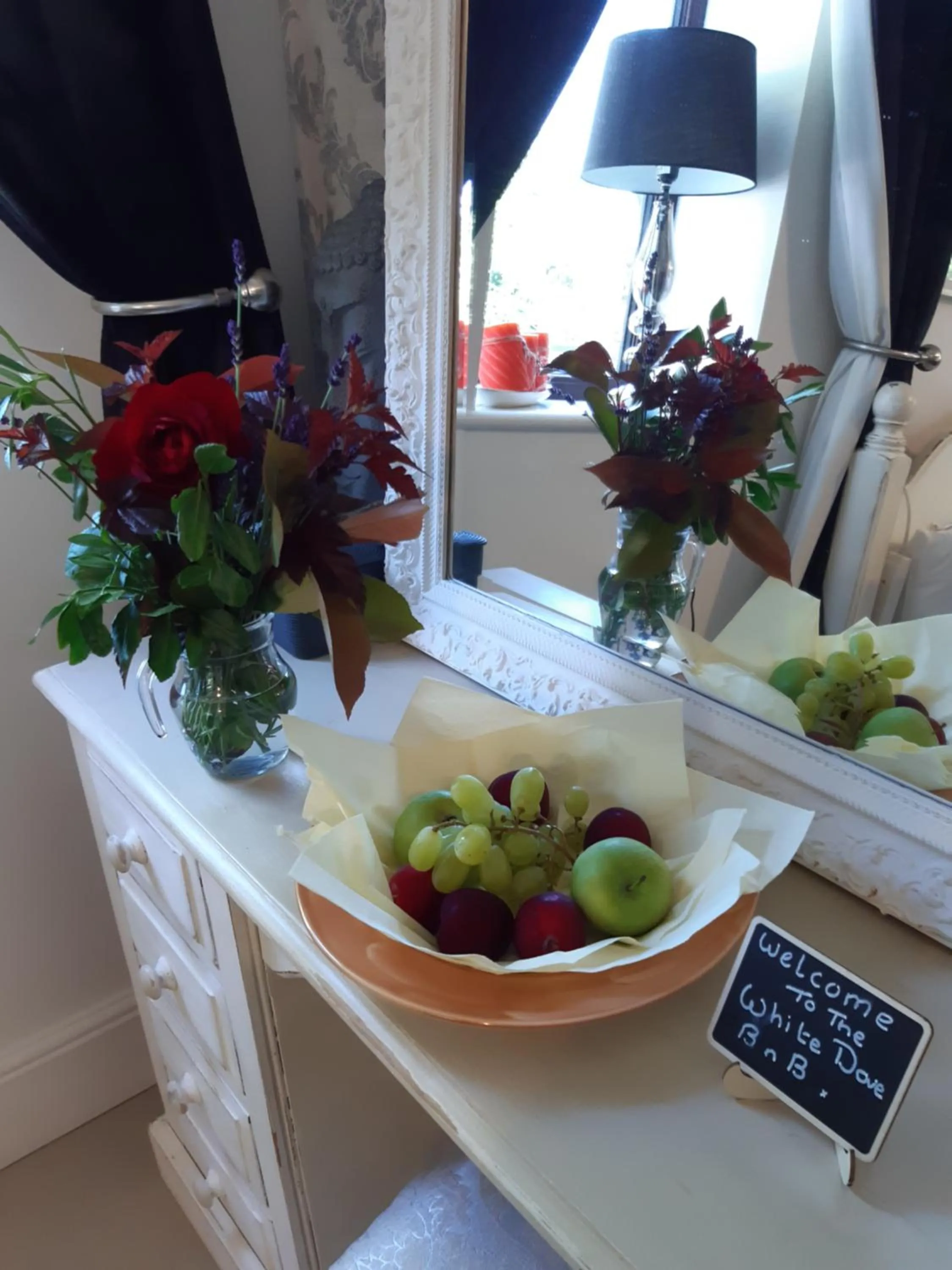 Bedroom in The White Dove Bed and Breakfast with Glamping Newark showground