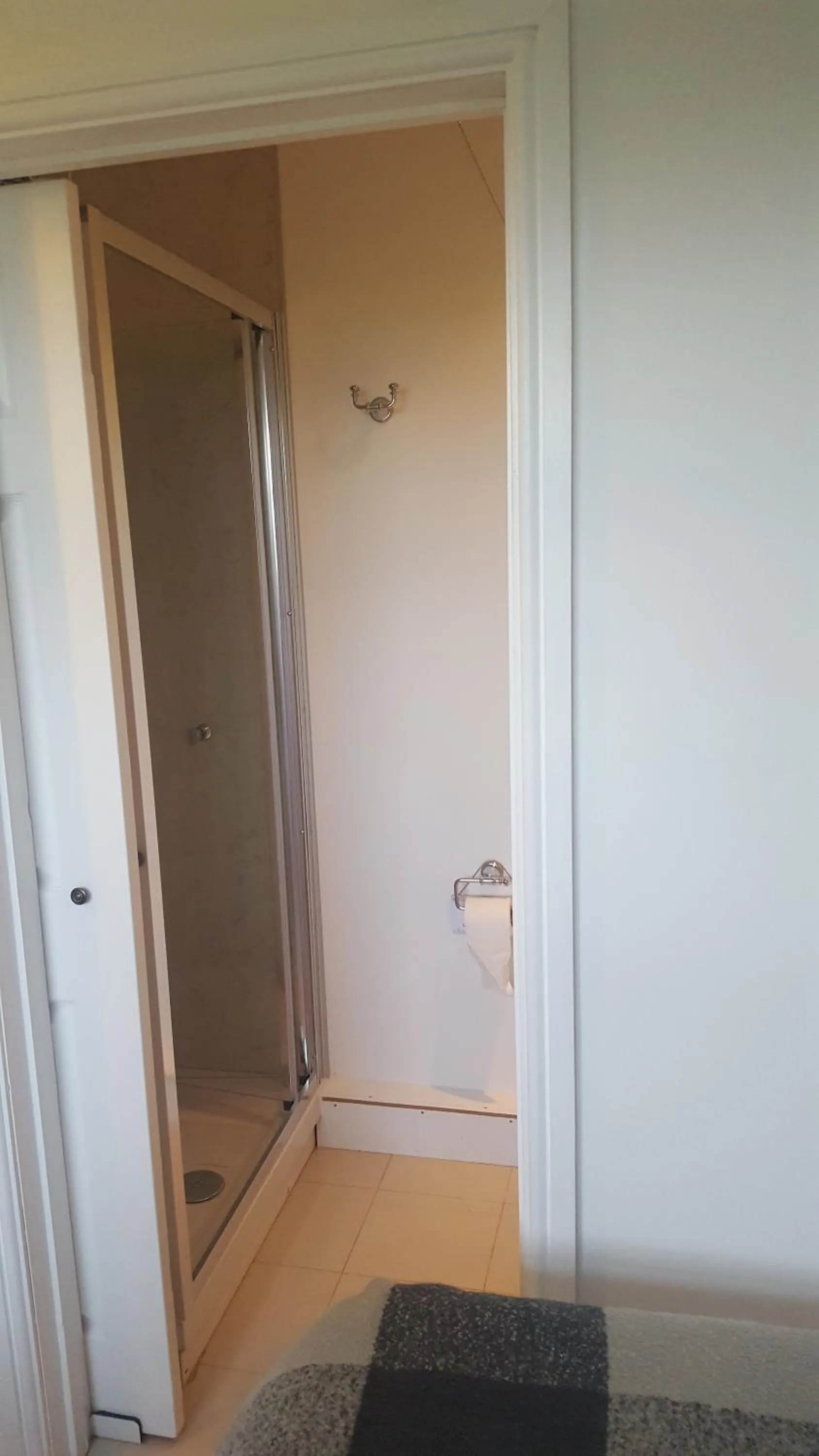 Bathroom in The White Dove Bed and Breakfast with Glamping Newark showground