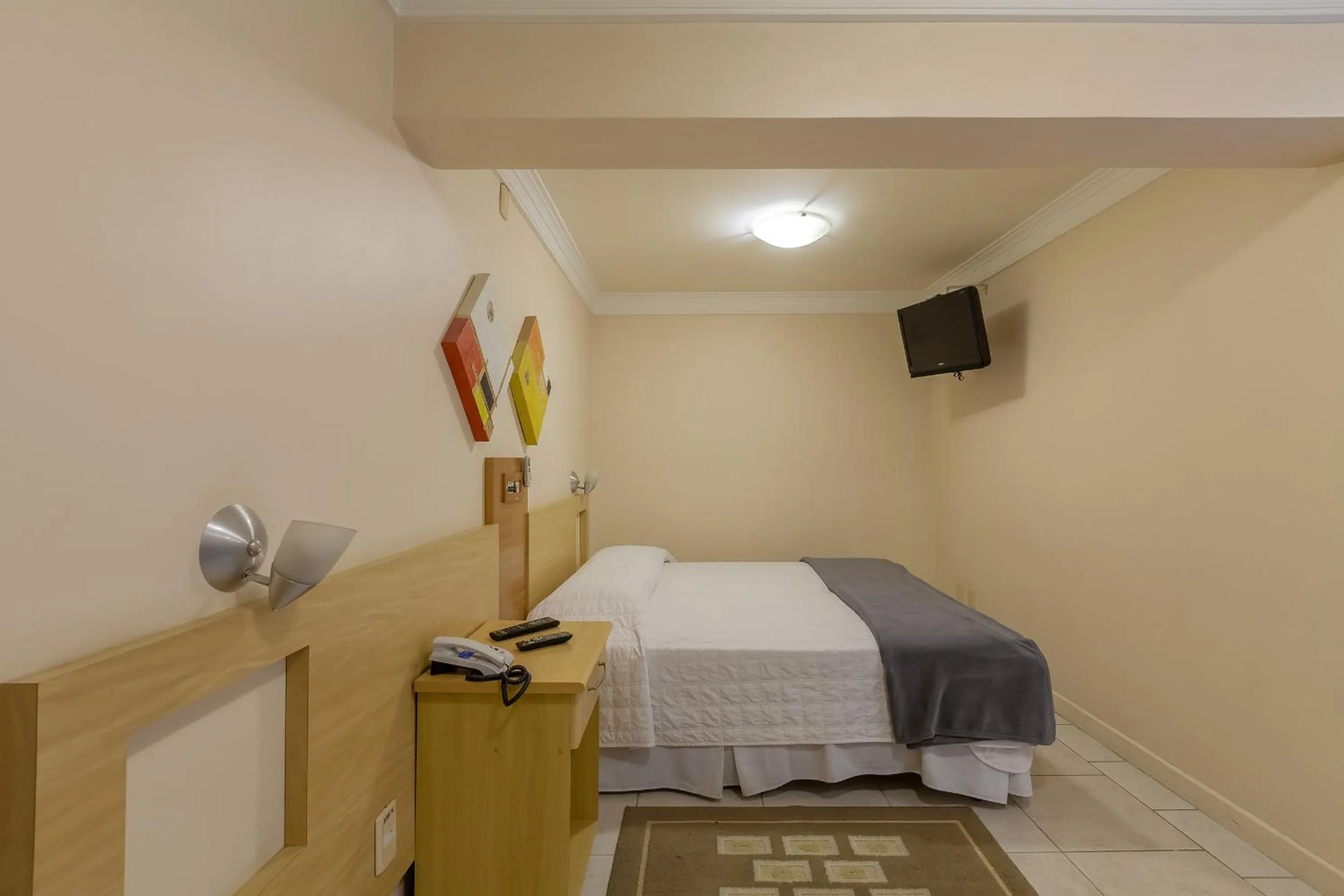 Bedroom, Bed in Tri Hotel Executive Criciúma