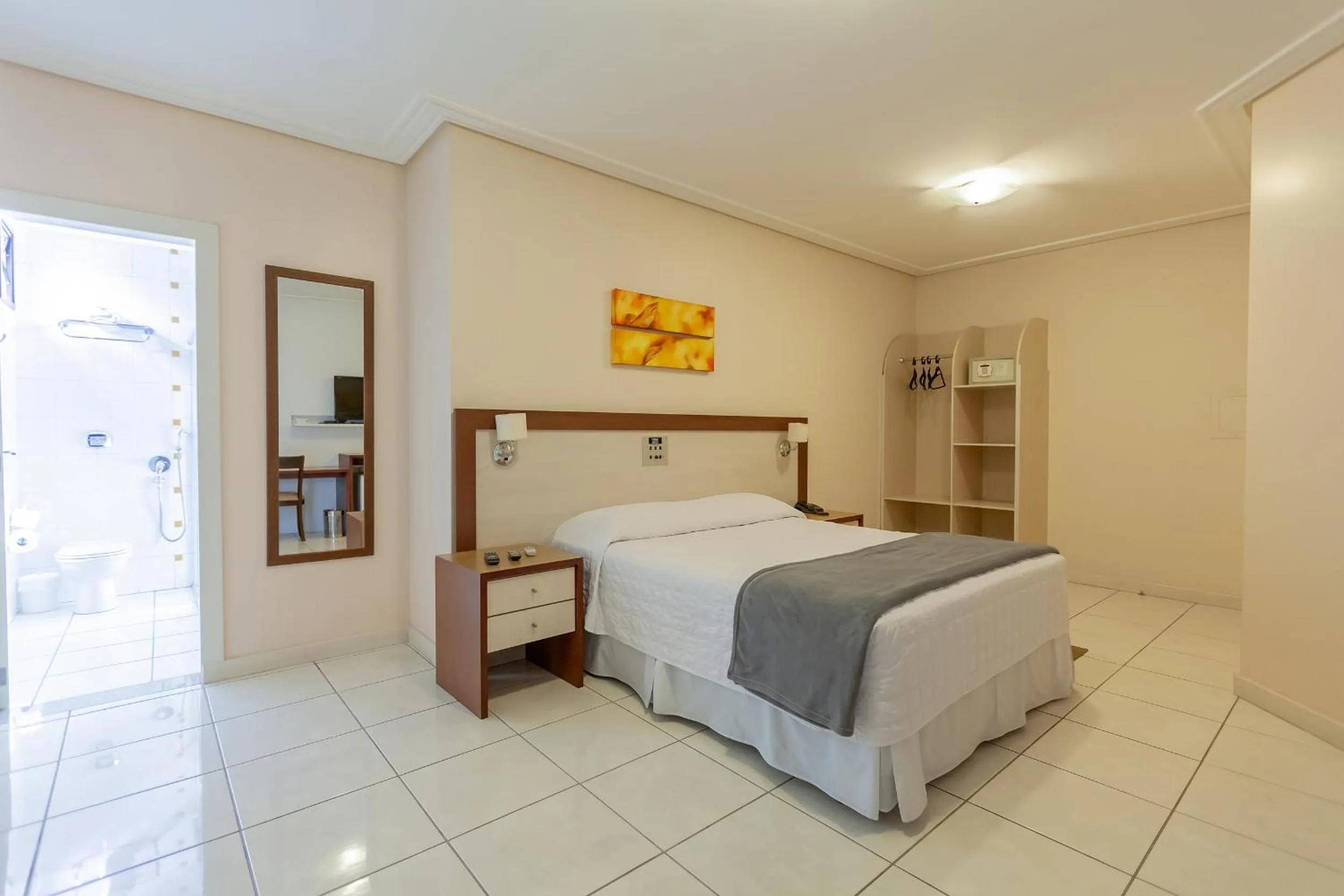 Bedroom, Bed in Tri Hotel Executive Criciúma