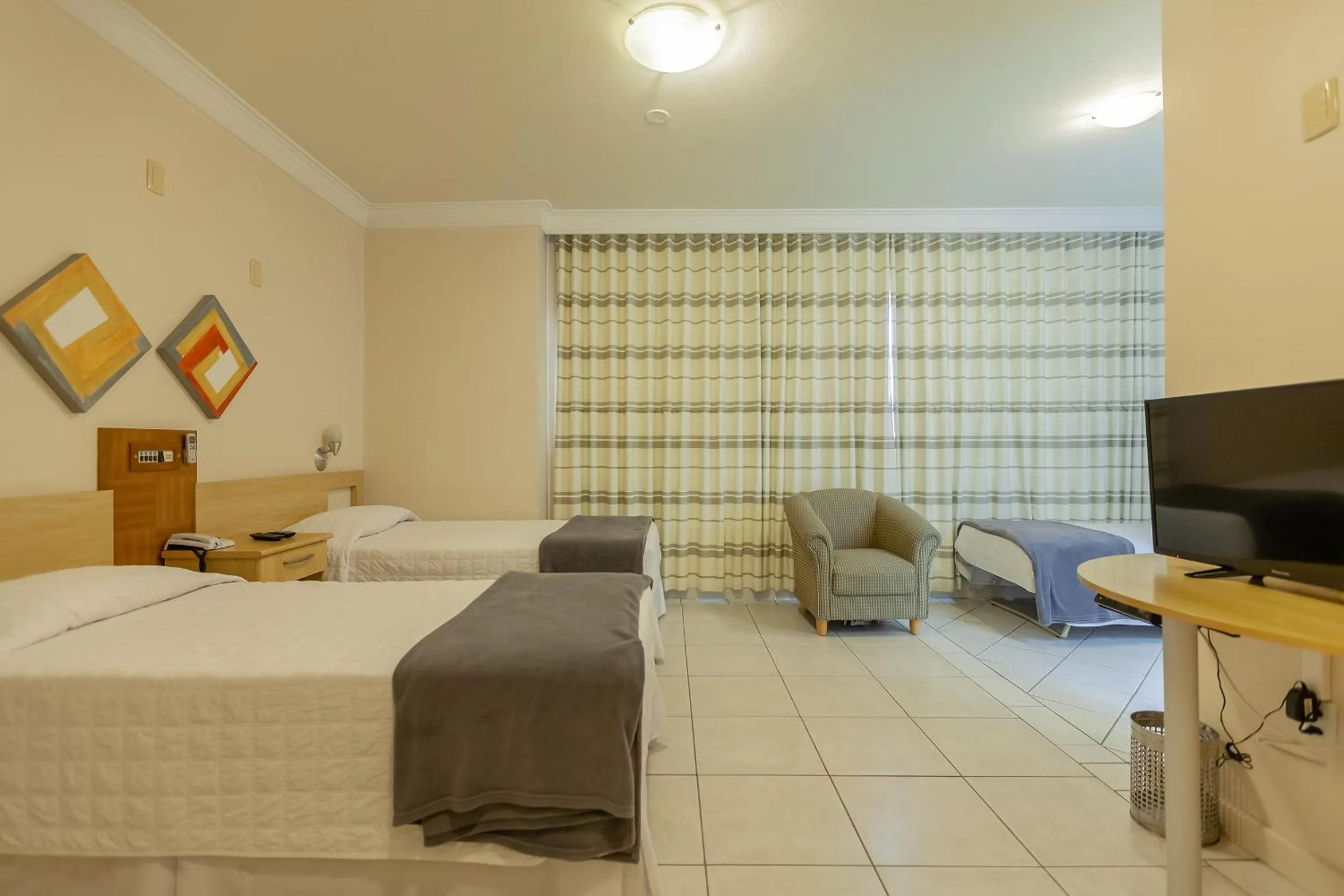 Bedroom, Bed in Tri Hotel Executive Criciúma