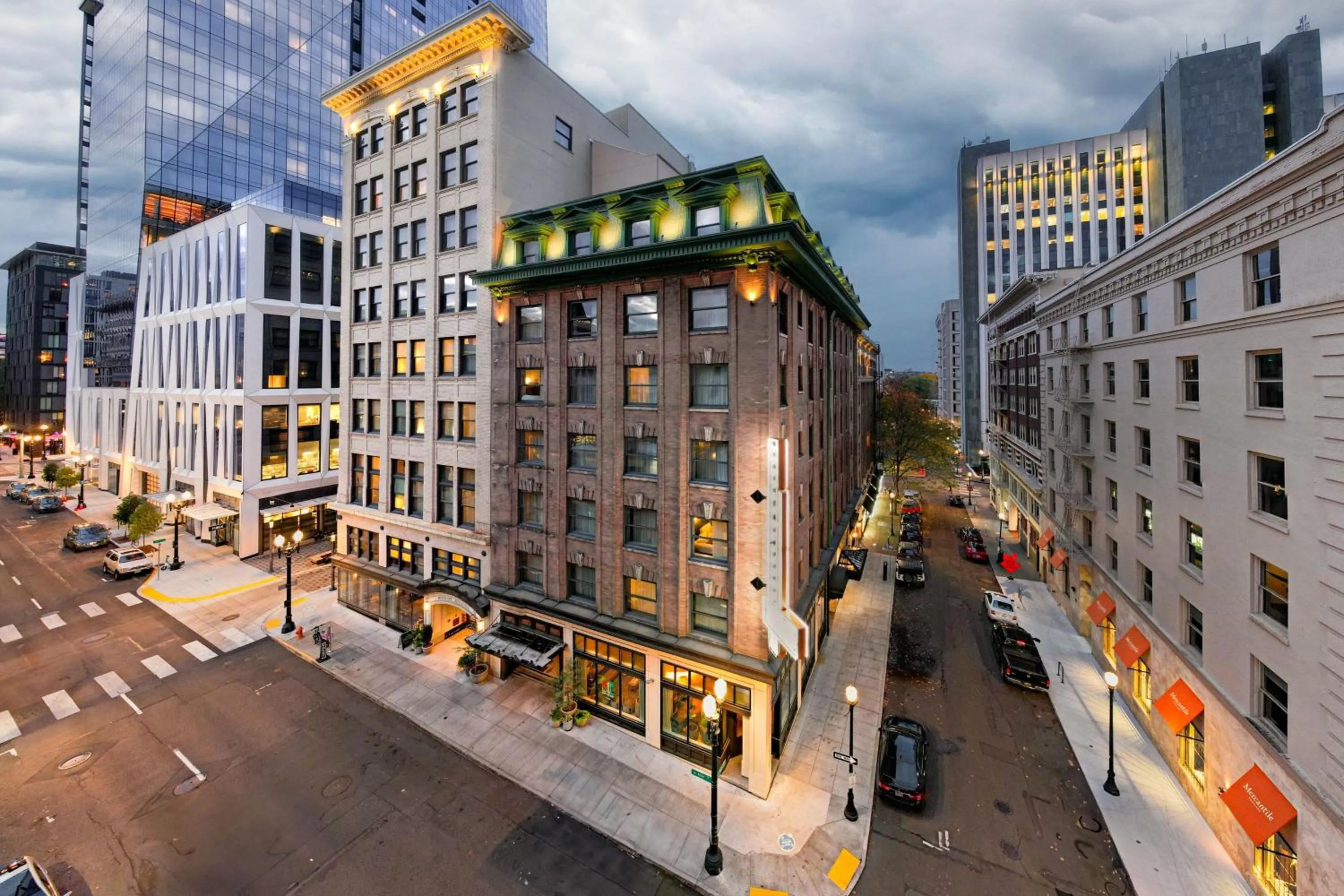 Property building in Woodlark Hotel Portland, a Tribute Portfolio Hotel