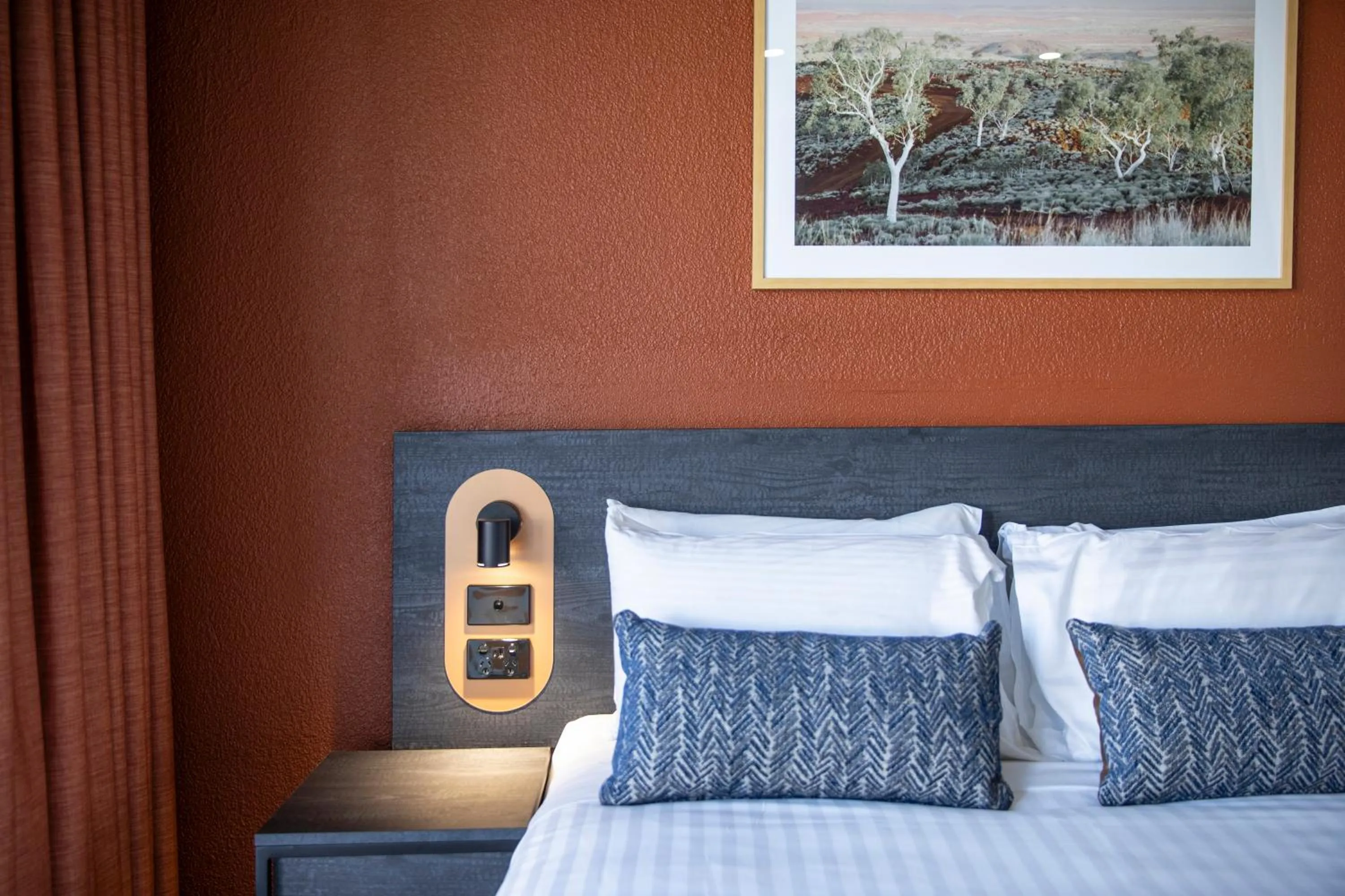 Bedroom, Bed in Nightcap at Horse & Jockey Hotel Warwick