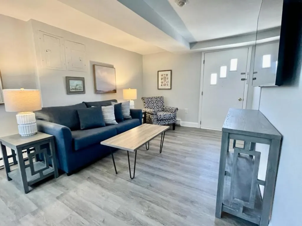 Living room in Blue Water Inn