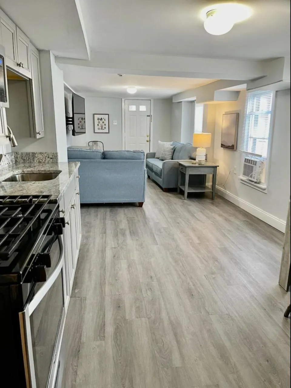 Living room in Blue Water Inn