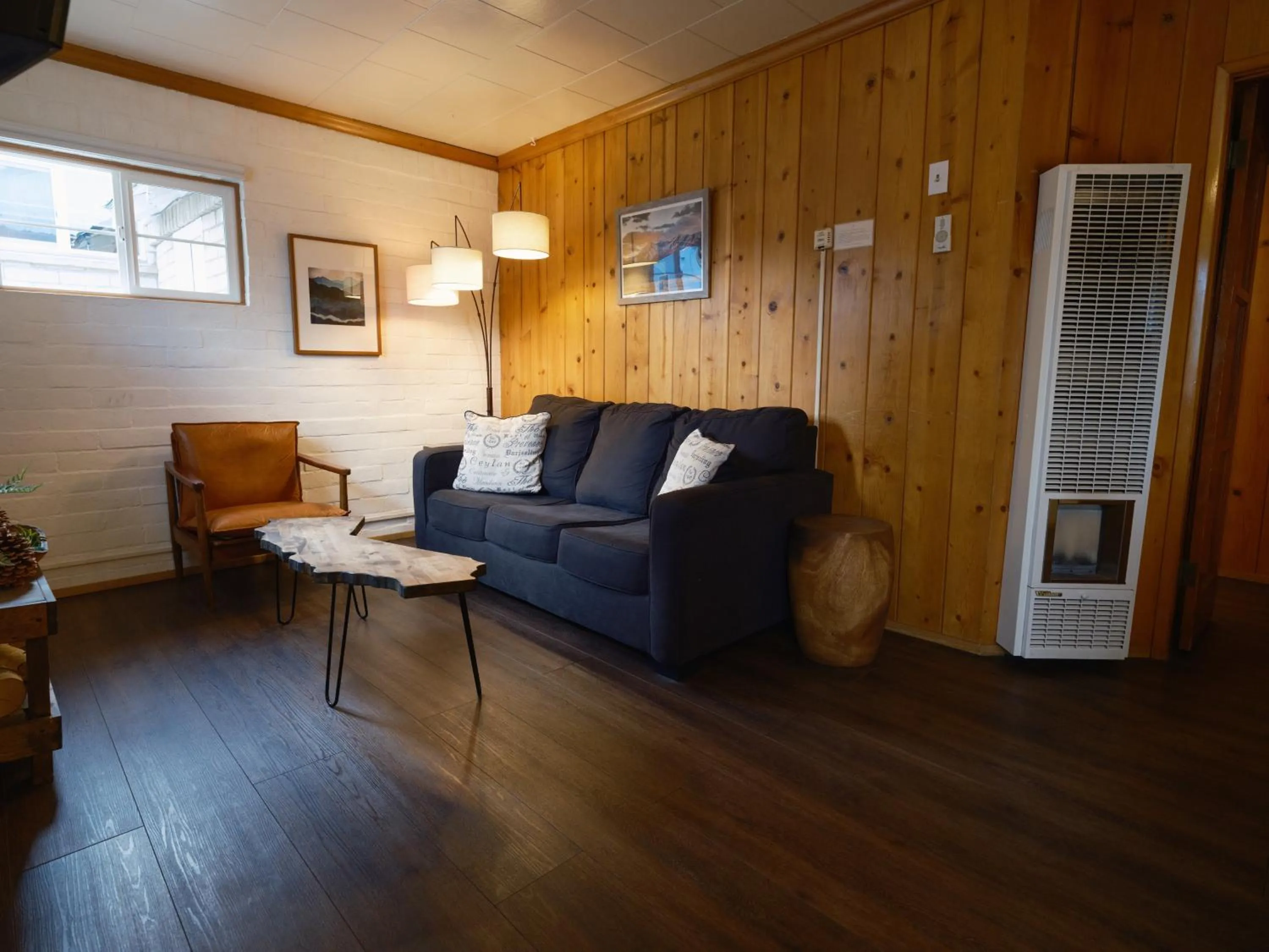 Living room in Lake Front Cabins