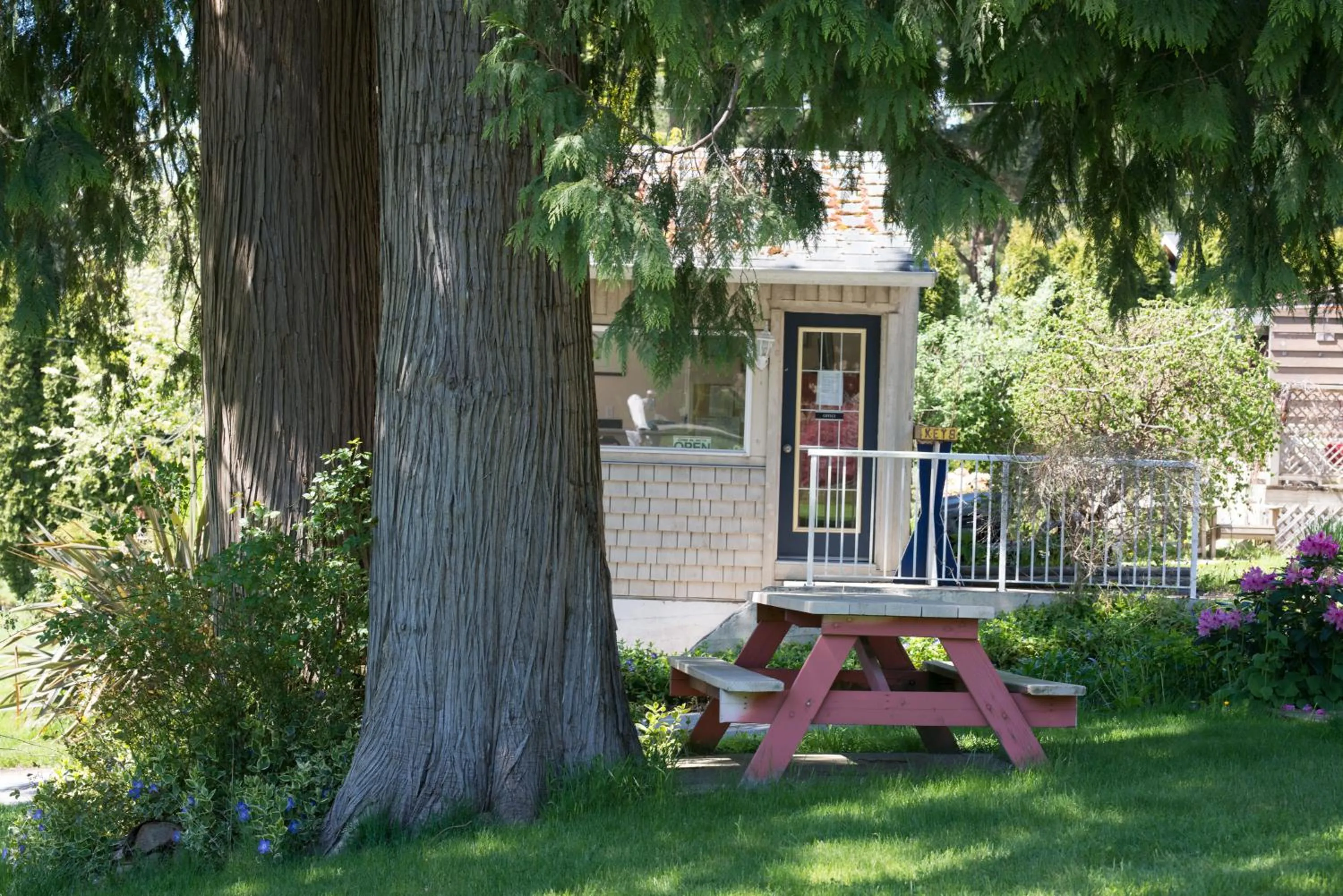 Garden view in Seaside Villa Motel & RV Park