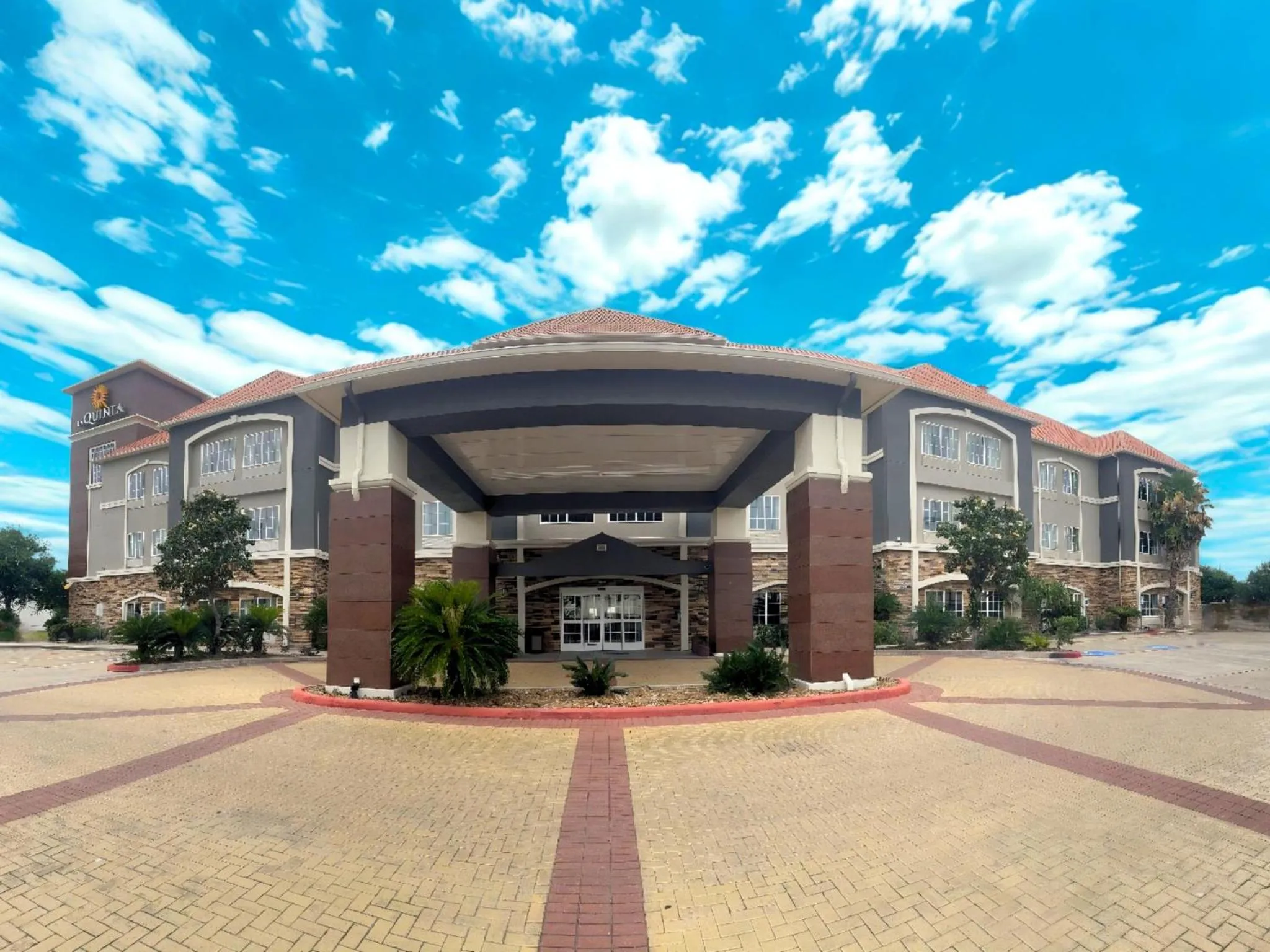 Property building in La Quinta by Wyndham Houston Energy Corridor