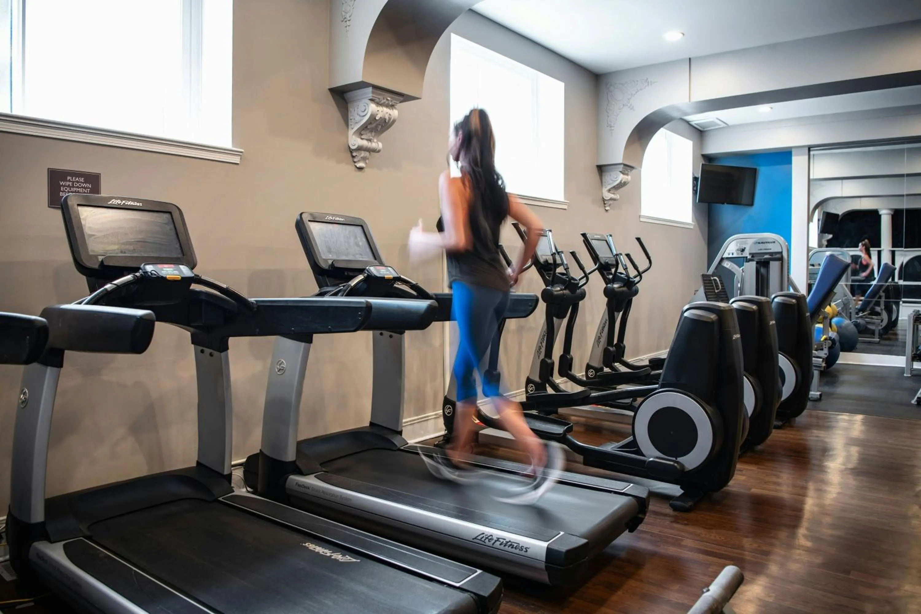 Fitness centre/facilities in The Hotel Saskatchewan, Autograph Collection