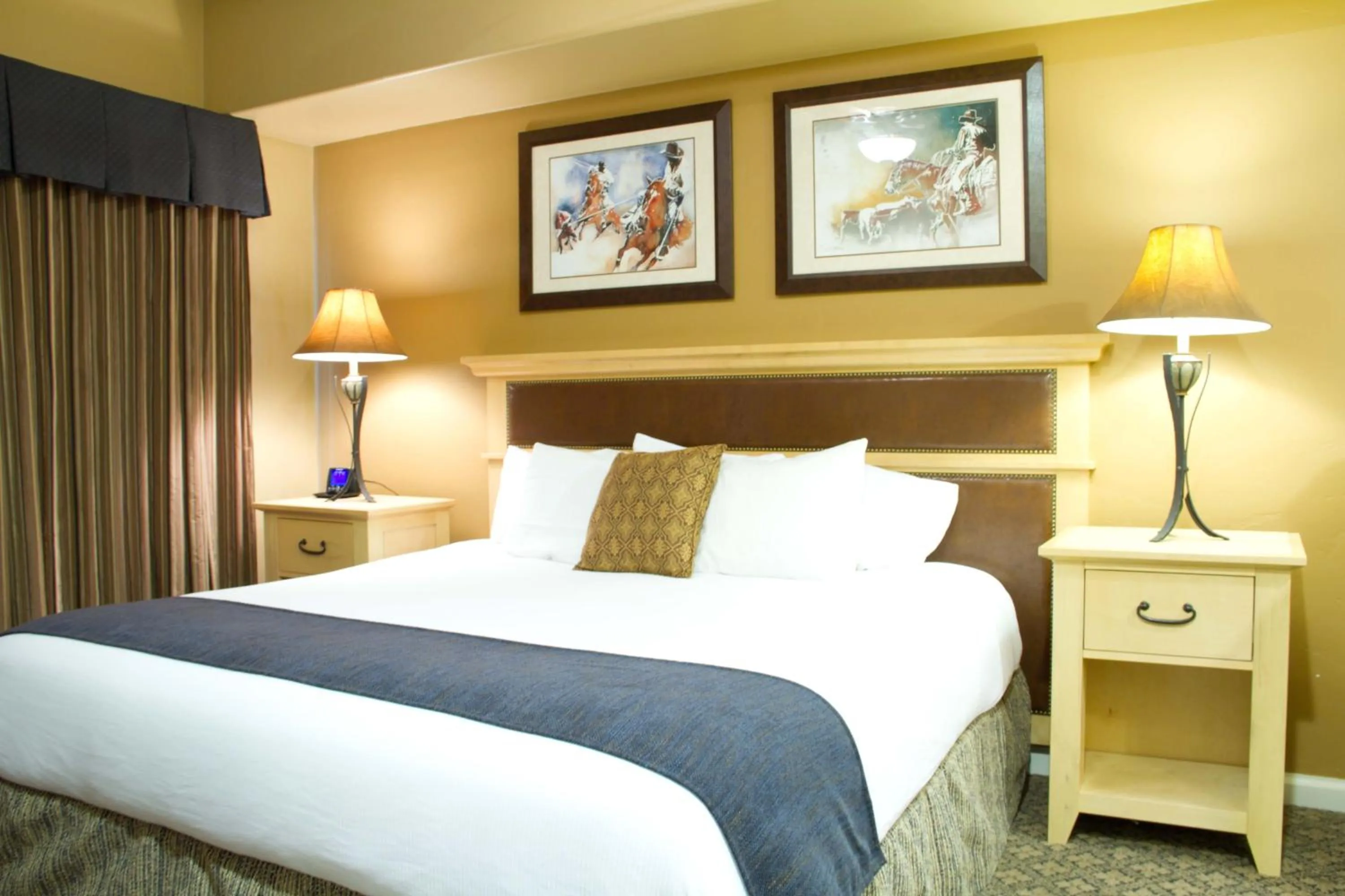 Photo of the whole room, Bed in WorldMark Steamboat Springs