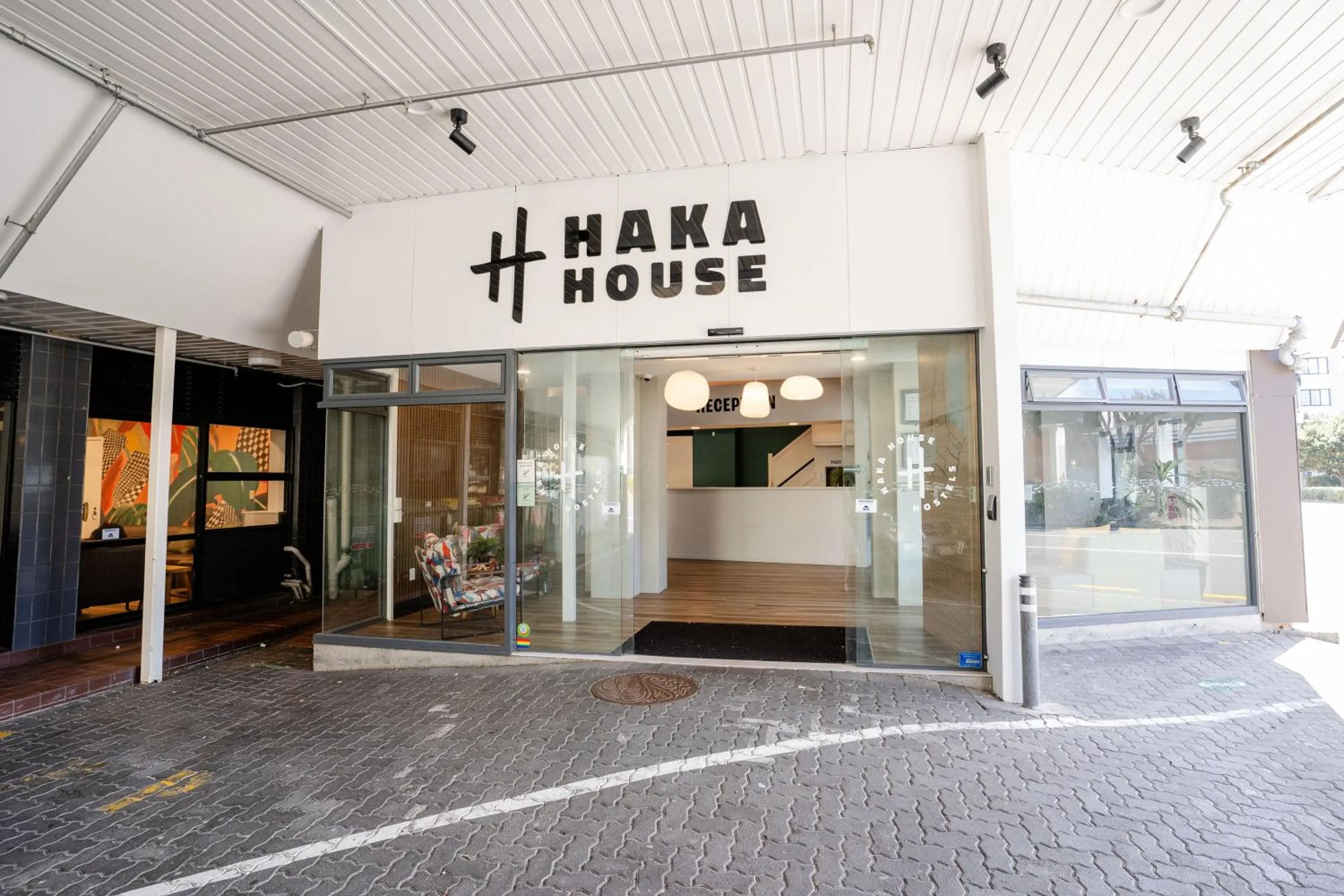 Facade/entrance in Haka House Wellington