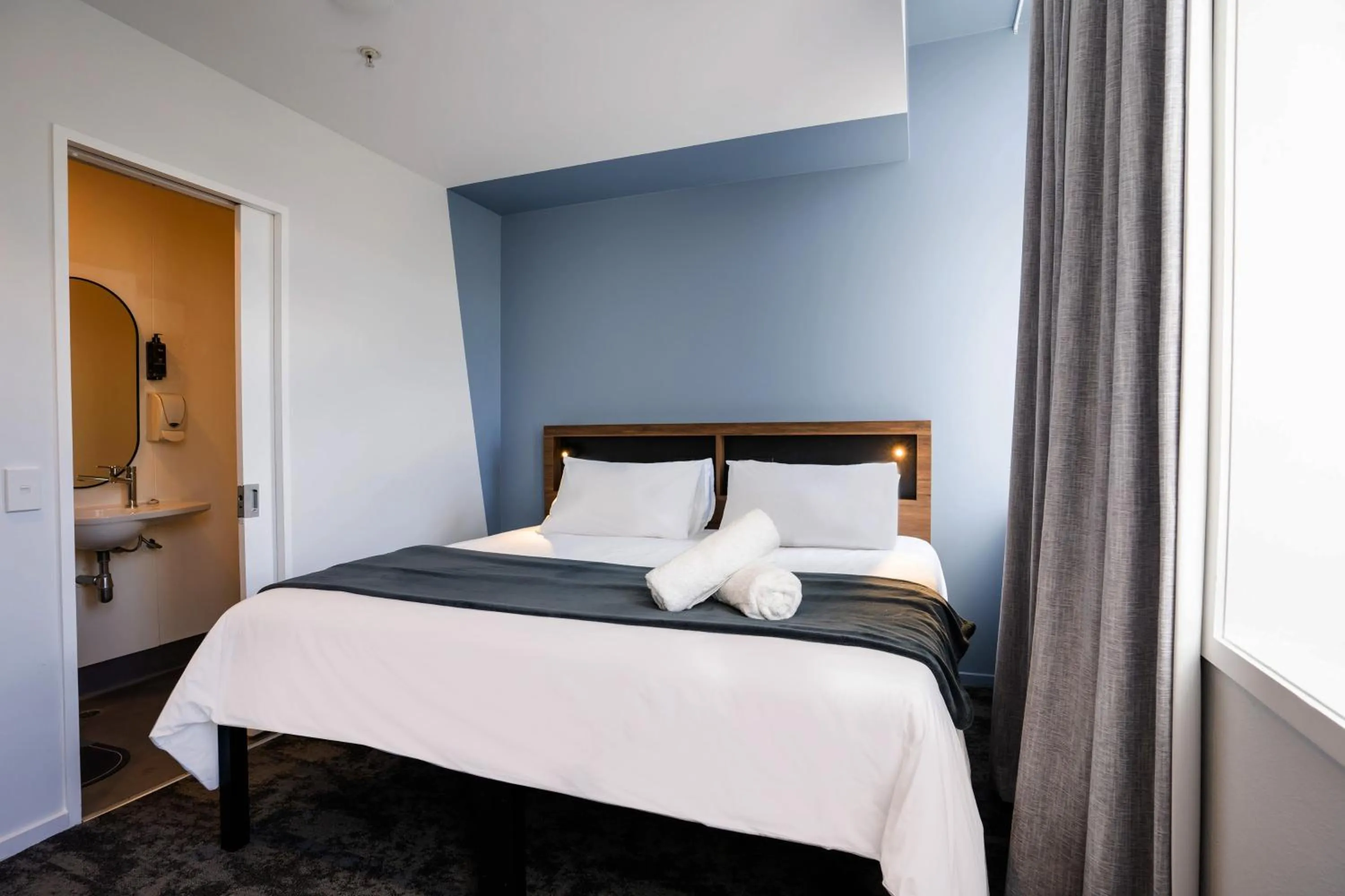 Bed in Haka House Wellington