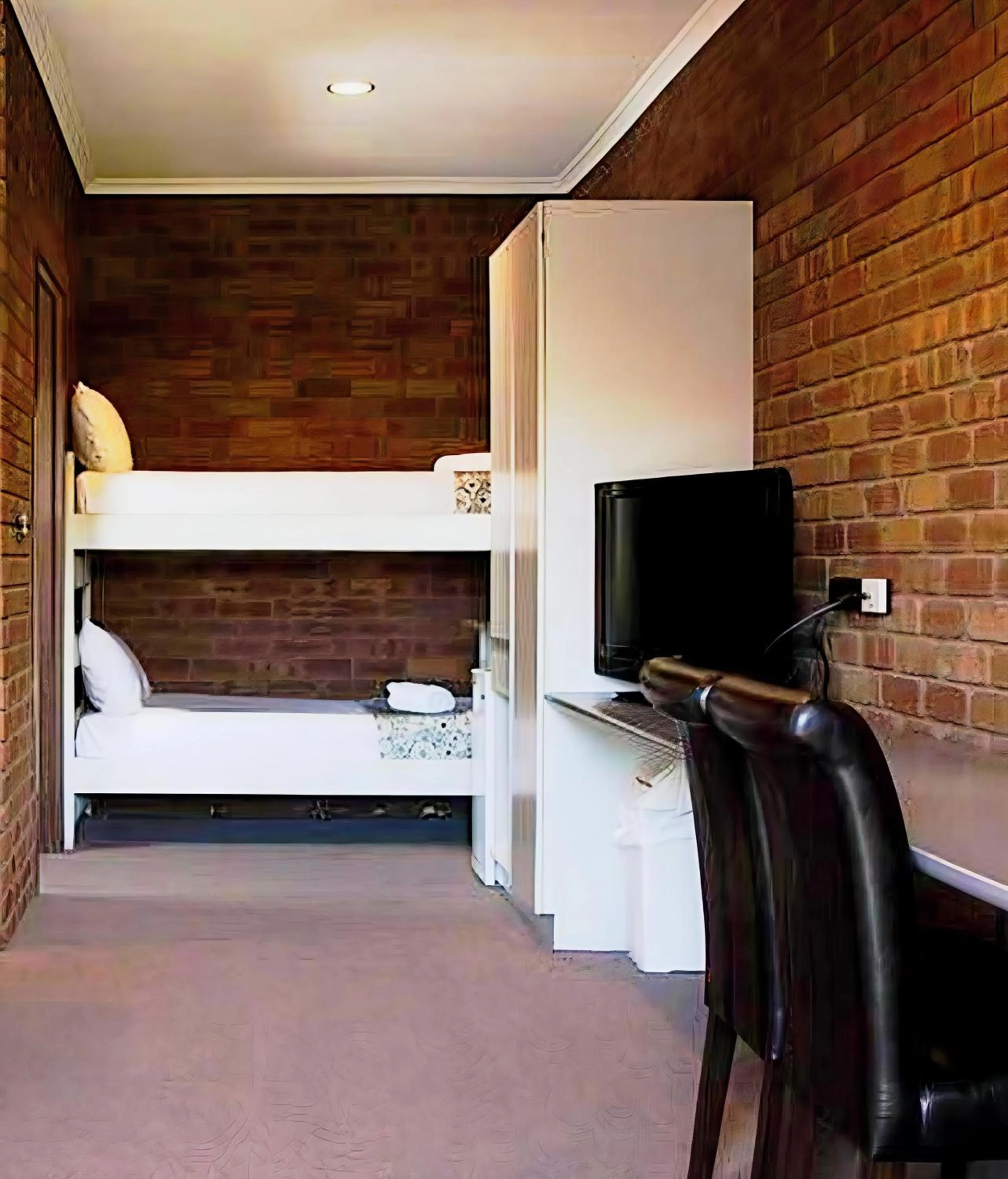 Bed in Fountain Court Motor Inn Albury