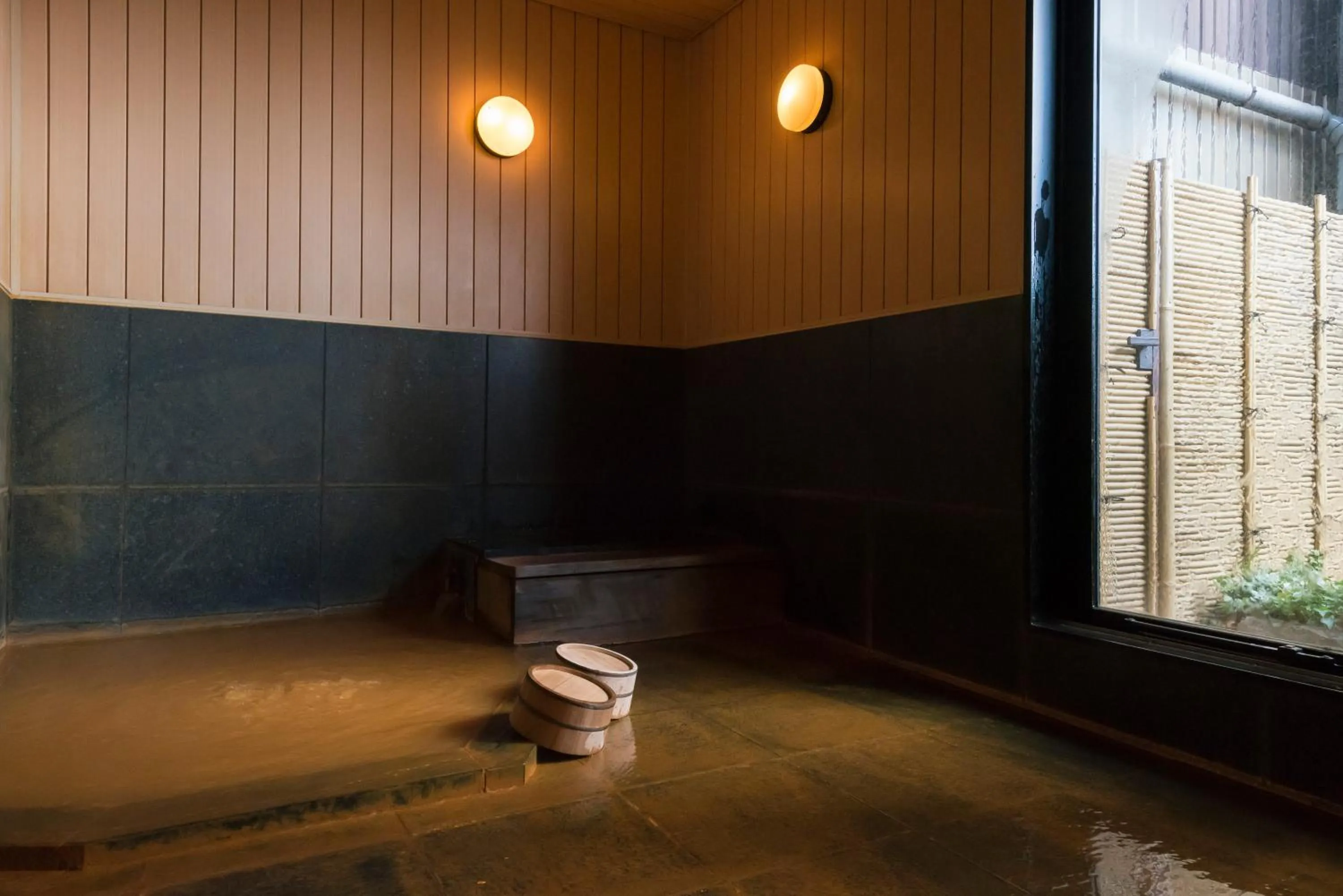 Hot Spring Bath in Fukuichi