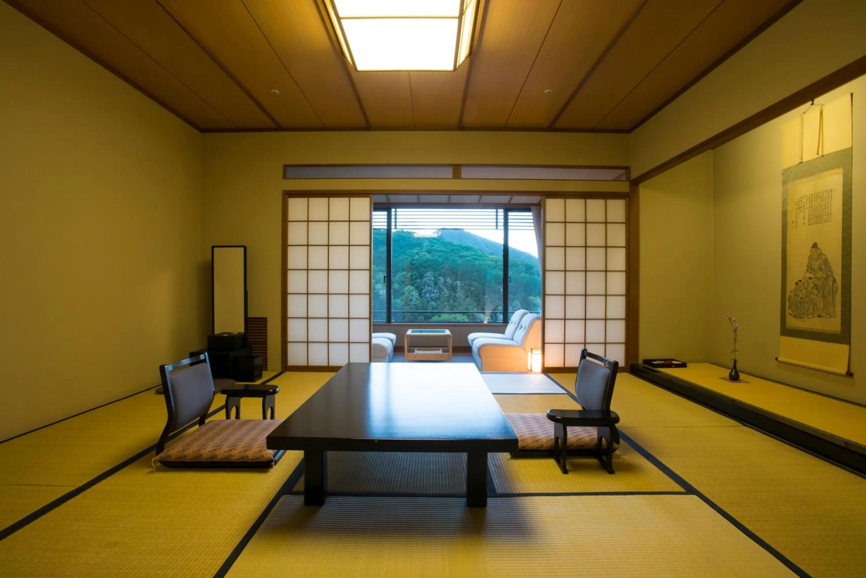 Photo of the whole room, Bed in Fukuichi