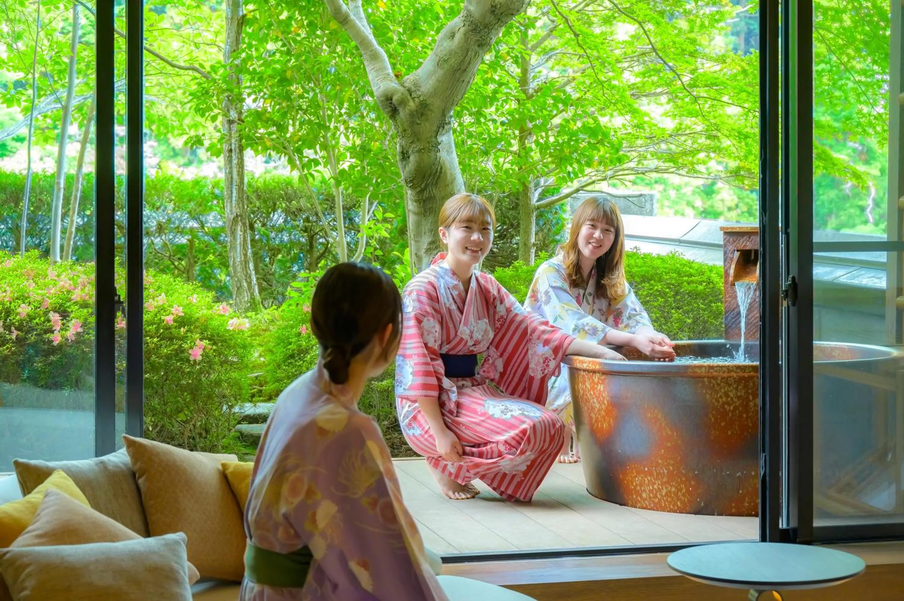 Photo of the whole room in Fukuichi