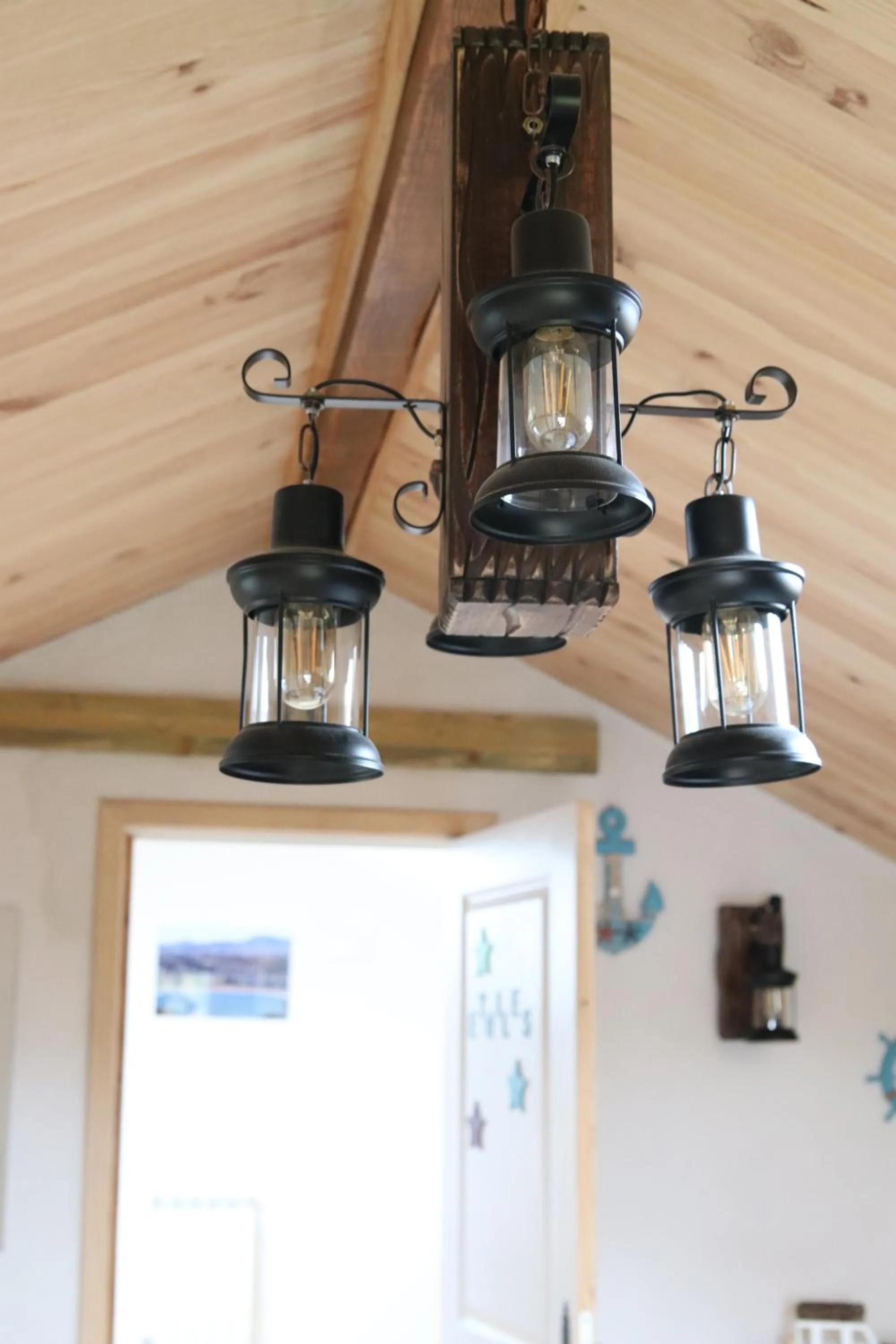 Decorative detail in Chambres d'hôtes "HOR DAGO" près de la gare d'Hendaye avec le petit-déjeuner