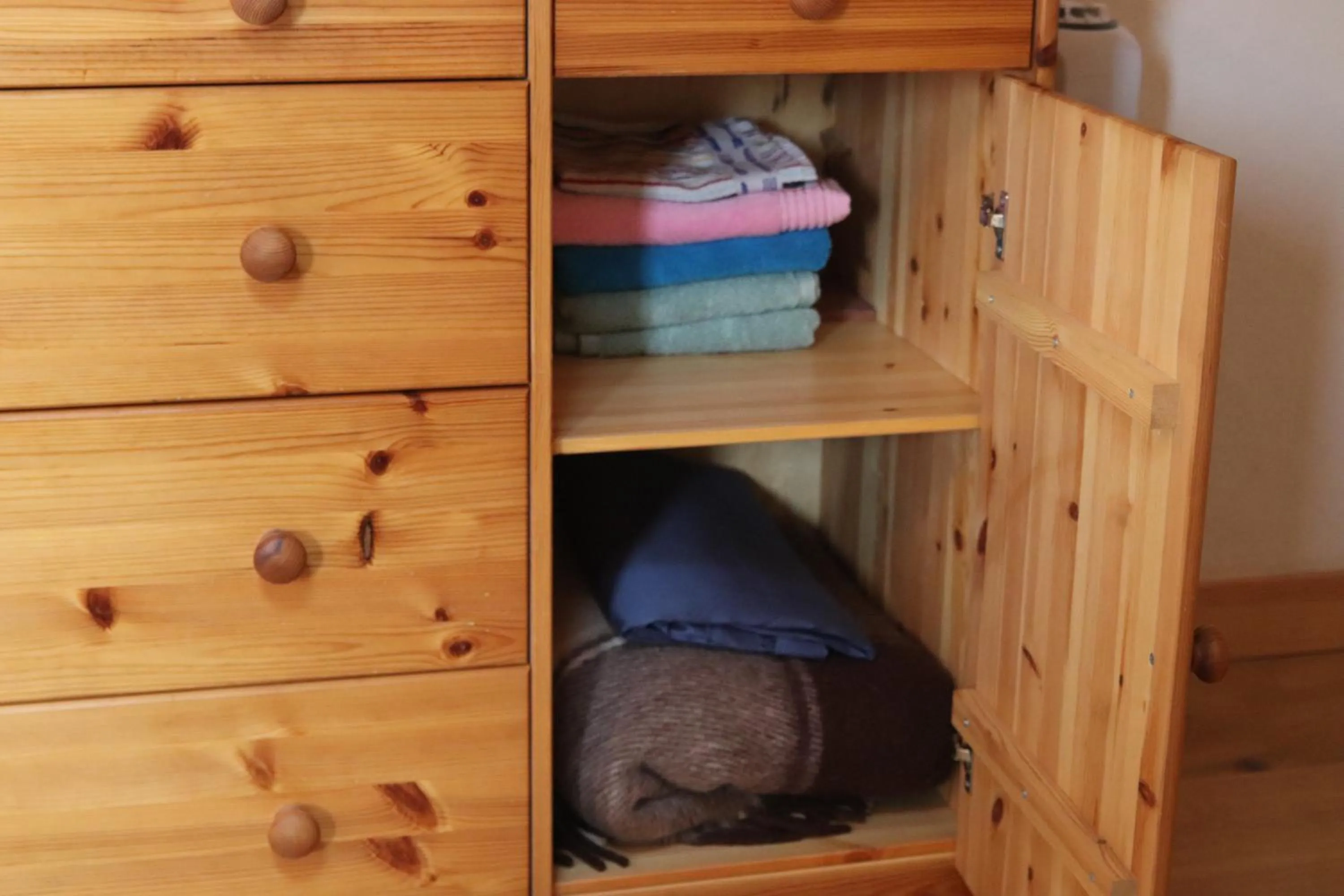 Decorative detail in Chambres d'hôtes "HOR DAGO" près de la gare d'Hendaye avec le petit-déjeuner