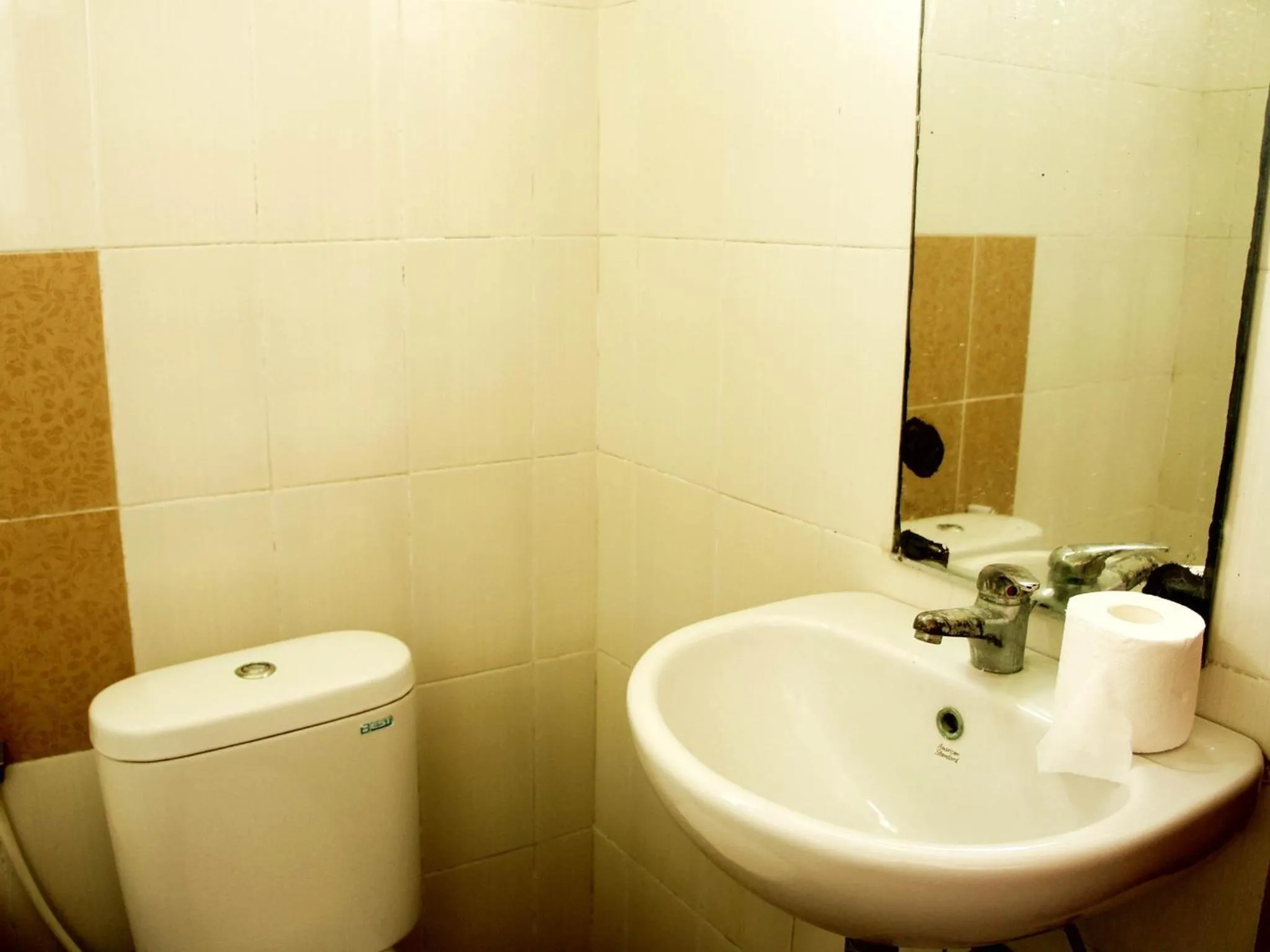 Bathroom in Agus Beach Inn