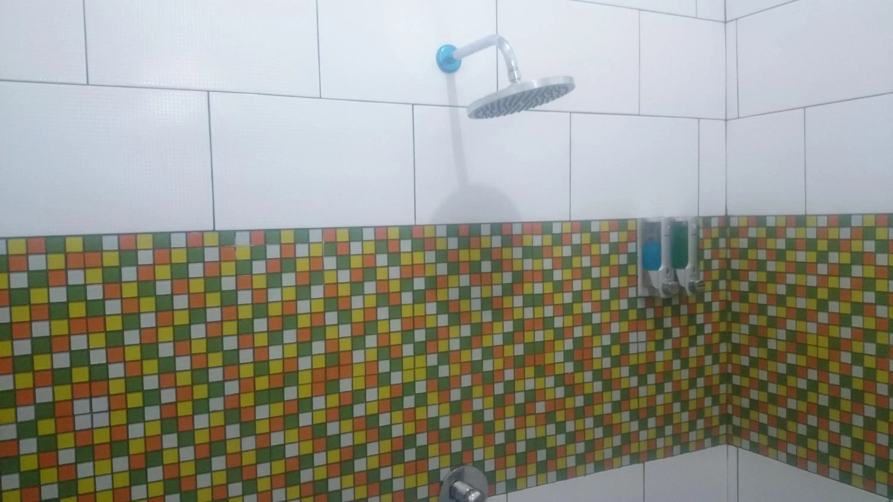 Bathroom in Agus Beach Inn