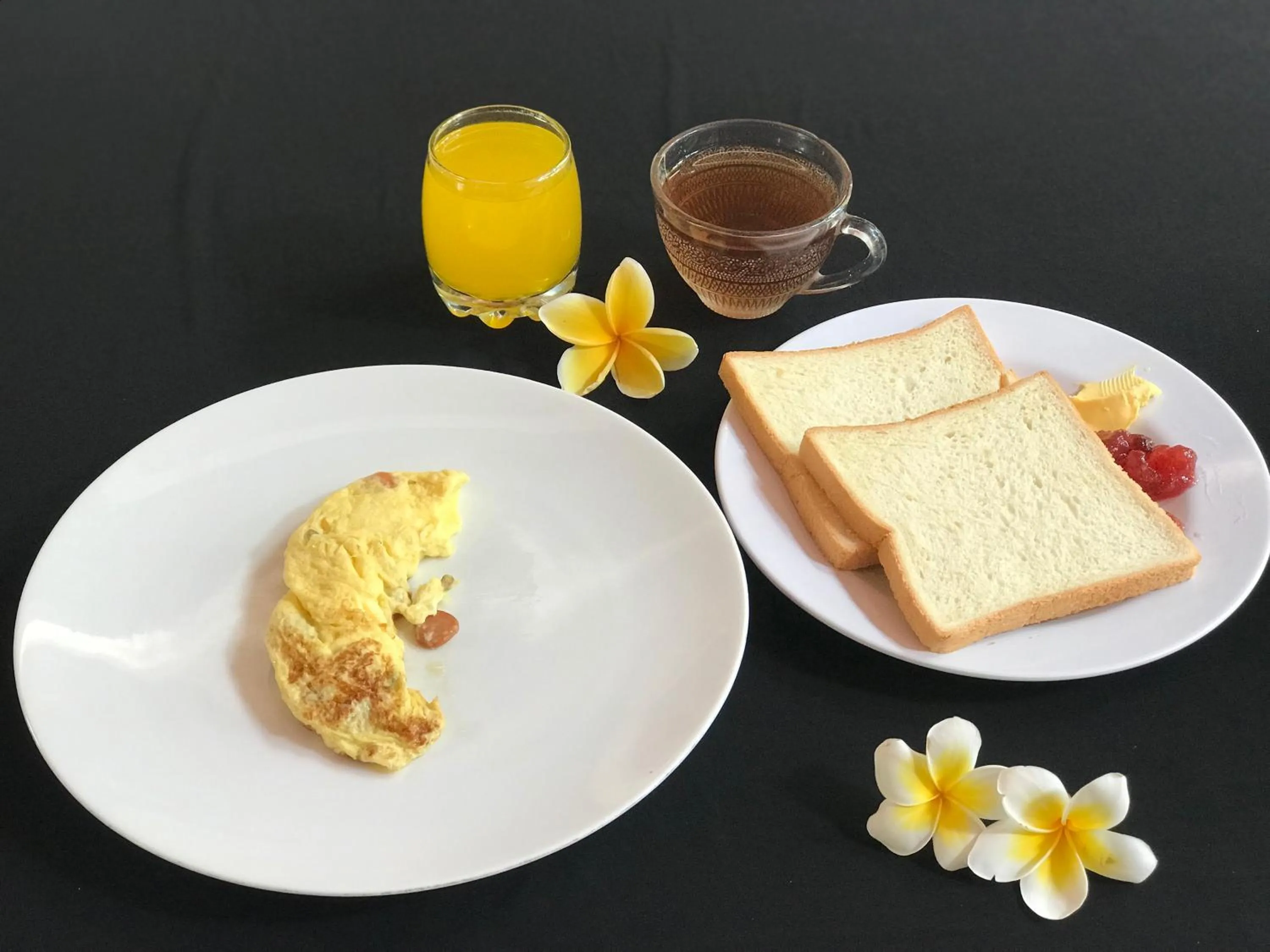 Breakfast in Agus Beach Inn