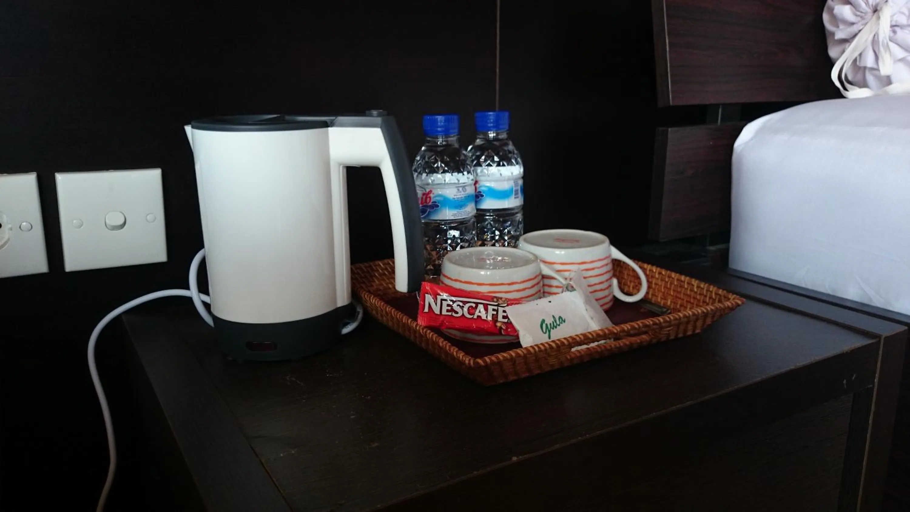 Coffee/tea facilities in Agus Beach Inn