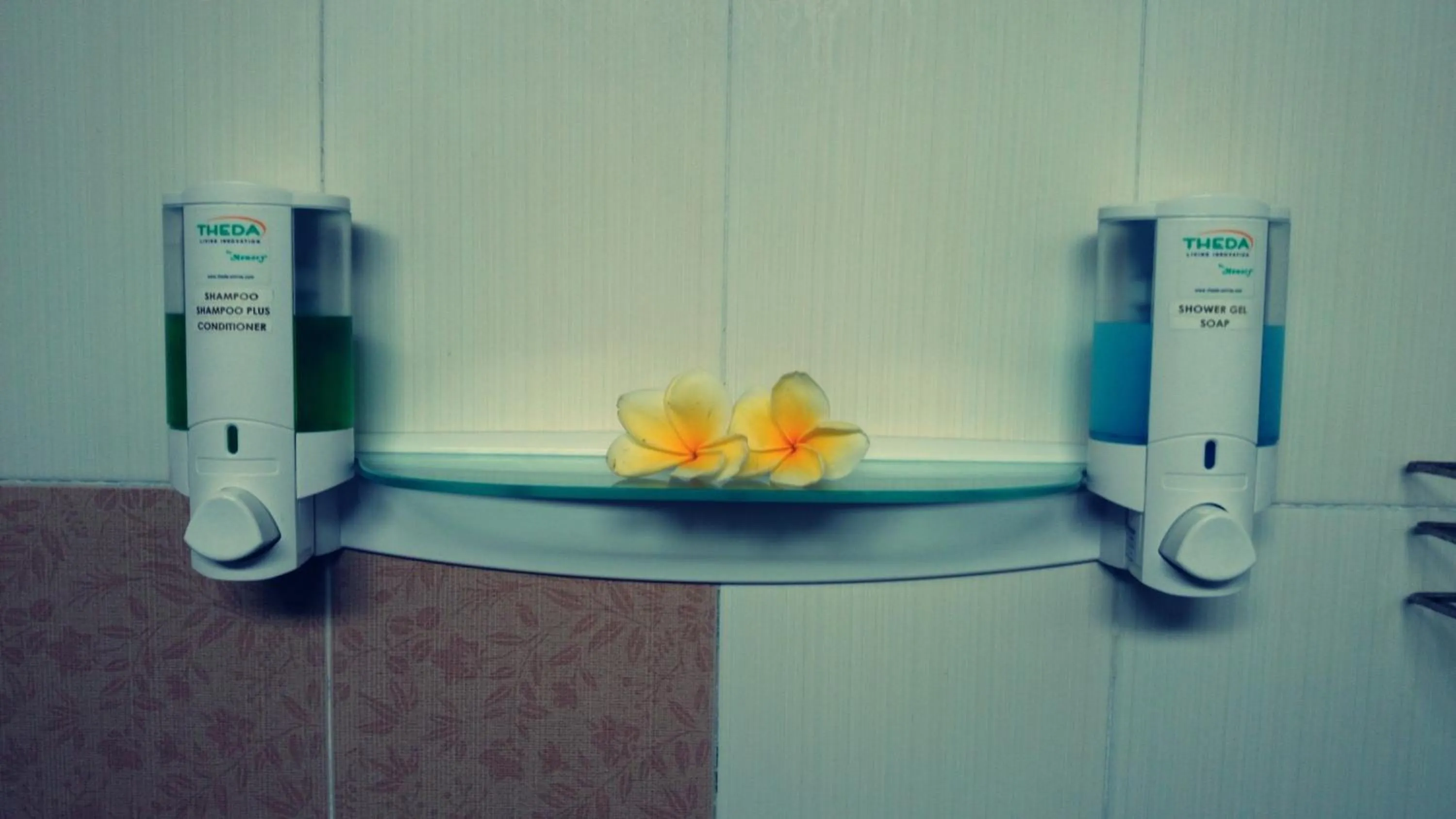 Bathroom in Agus Beach Inn